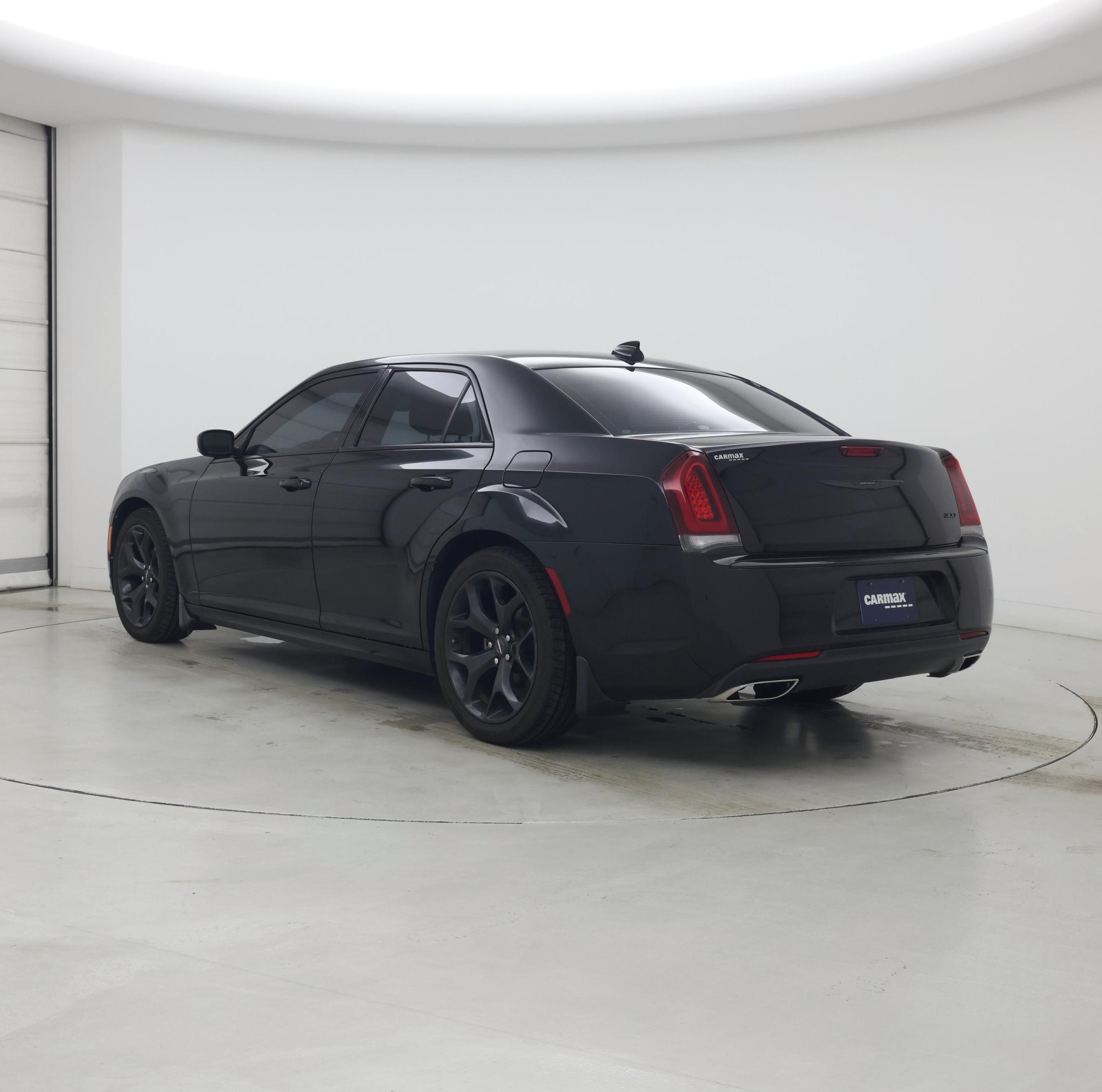 Thumbnail: 2021 Chrysler 300 - 2