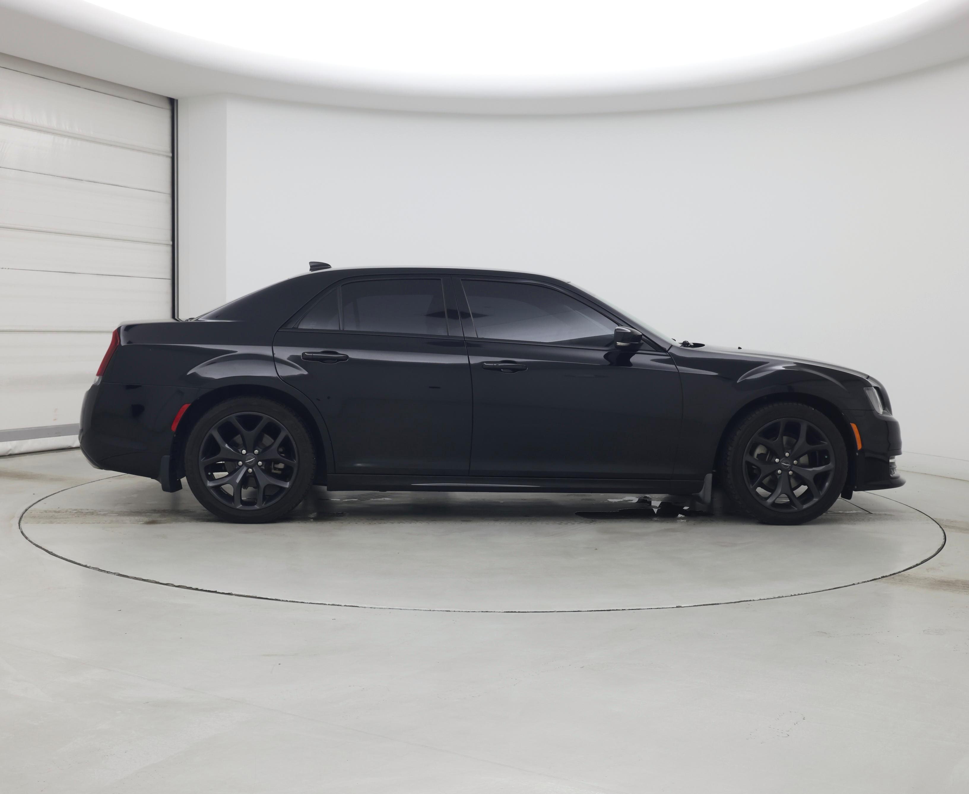 Thumbnail: 2021 Chrysler 300 - 7