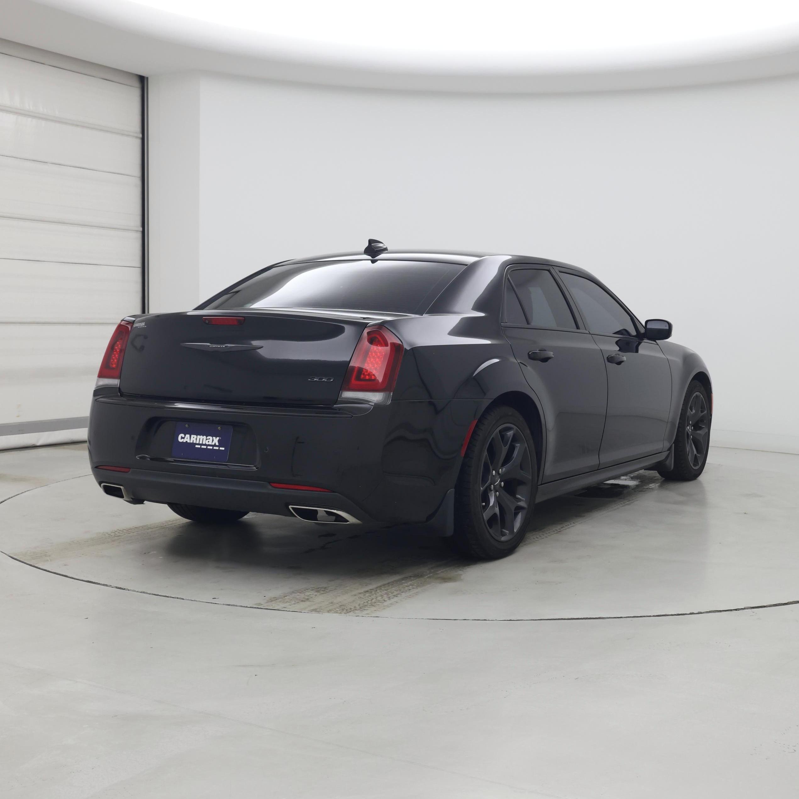 Thumbnail: 2021 Chrysler 300 - 8
