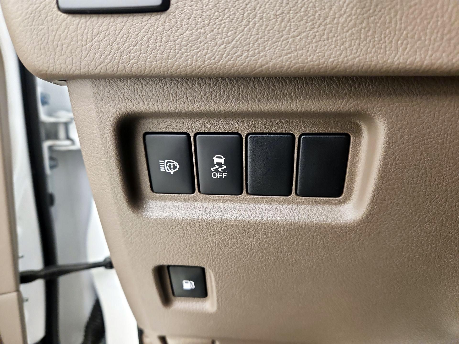 Thumbnail: 2016 Lexus GX - 13