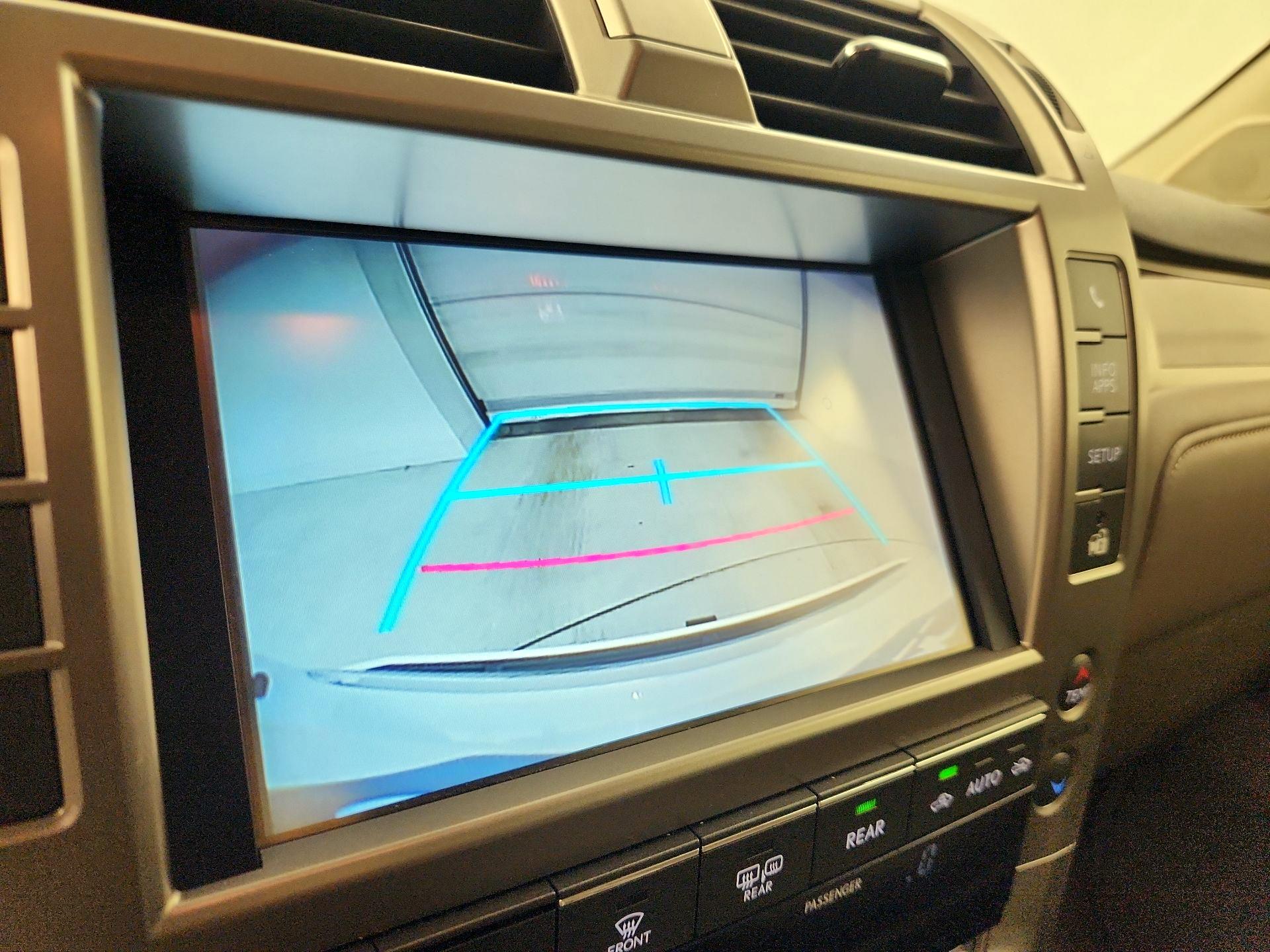 Thumbnail: 2016 Lexus GX - 15