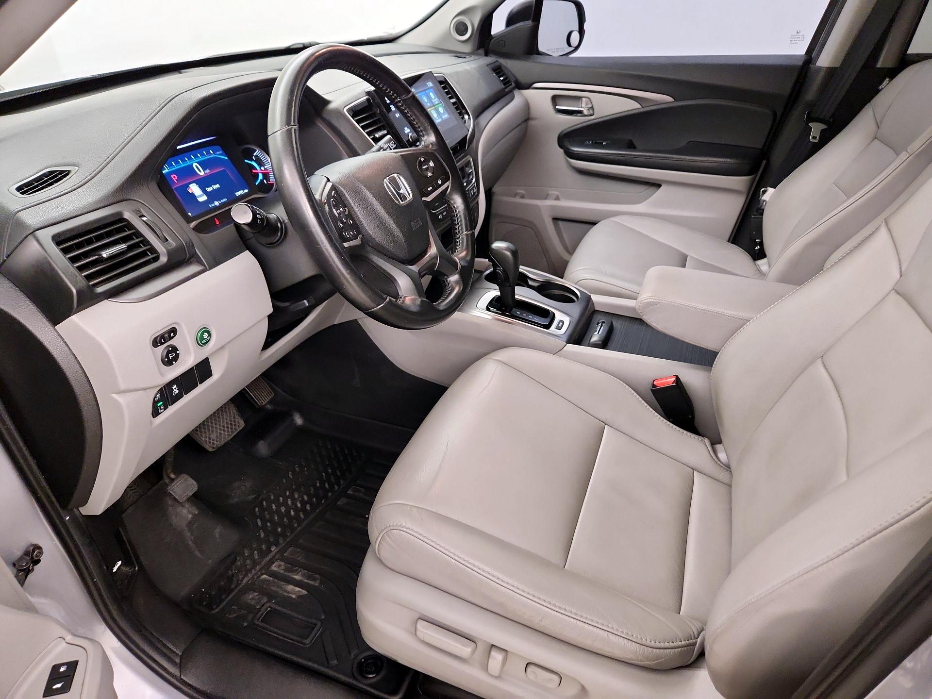 Thumbnail: 2019 Honda Pilot - 11