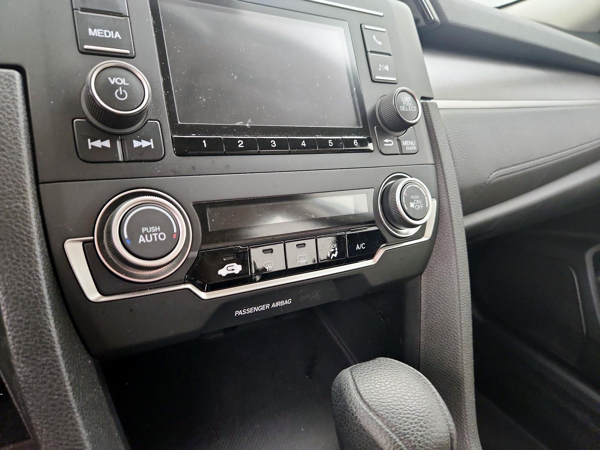 Thumbnail: 2016 Honda Civic - 16