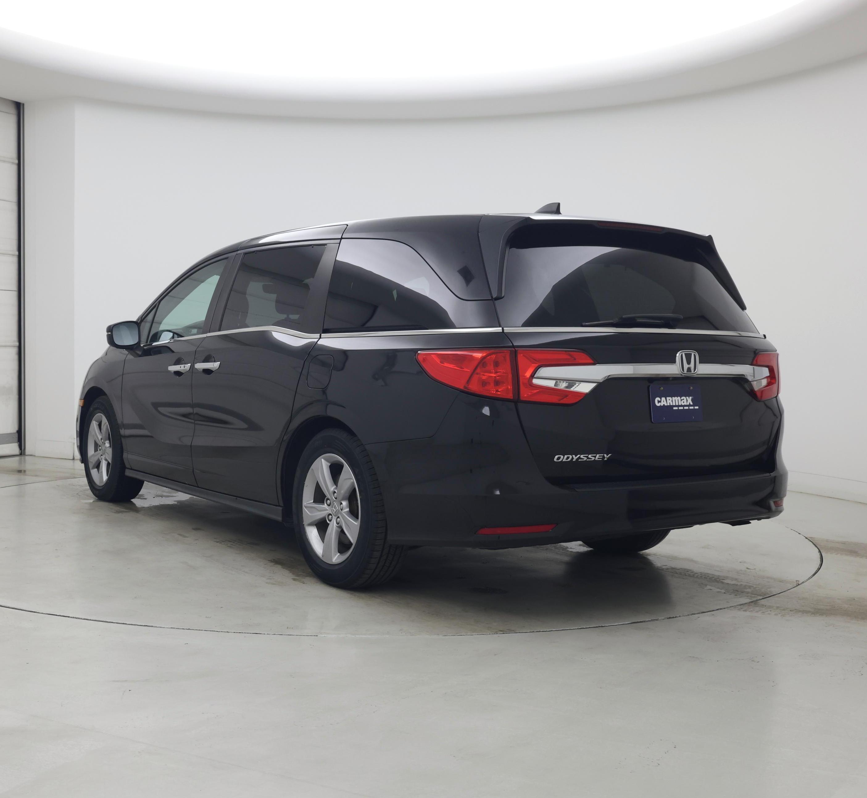 Thumbnail: 2019 Honda Odyssey - 2