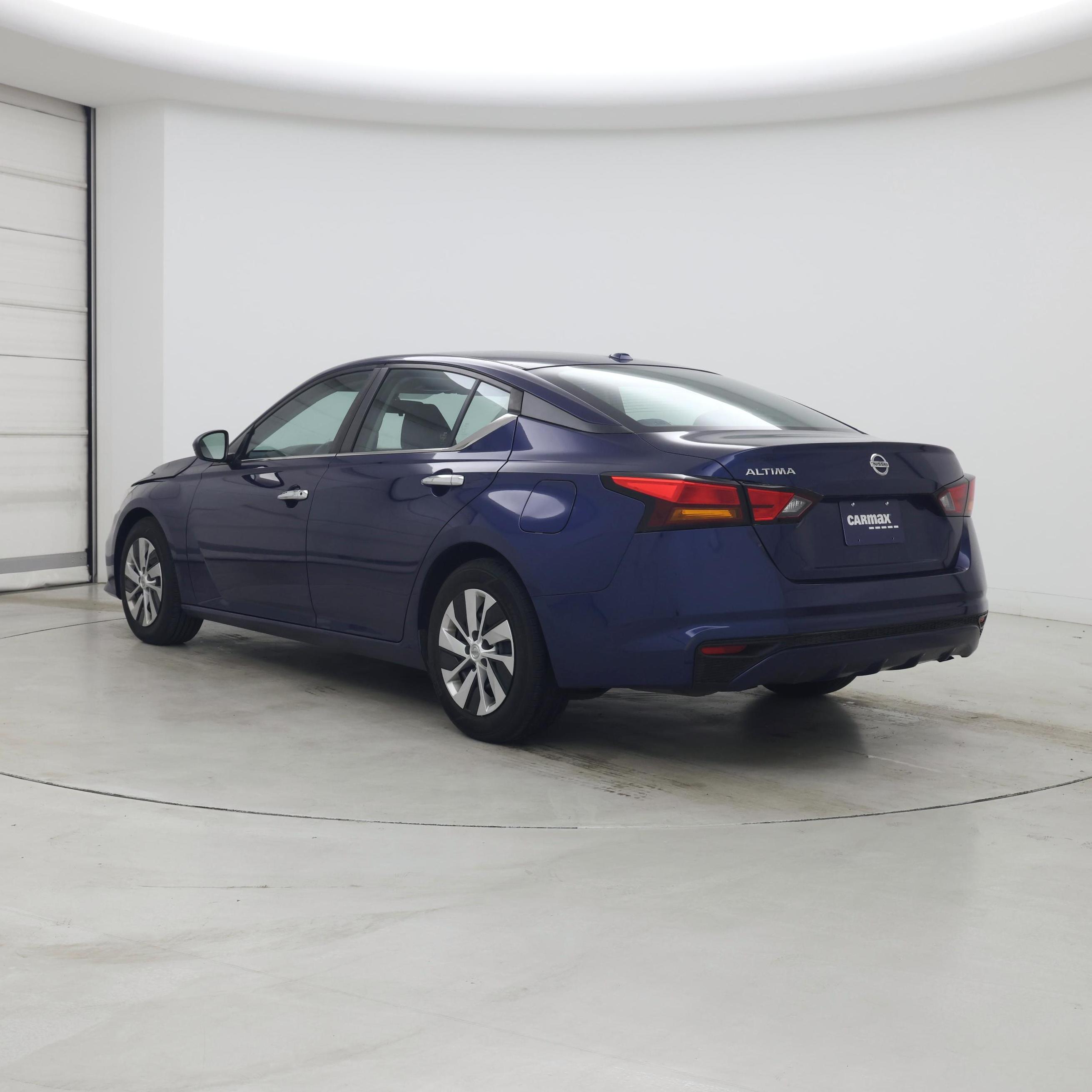 Thumbnail: 2020 Nissan Altima - 2