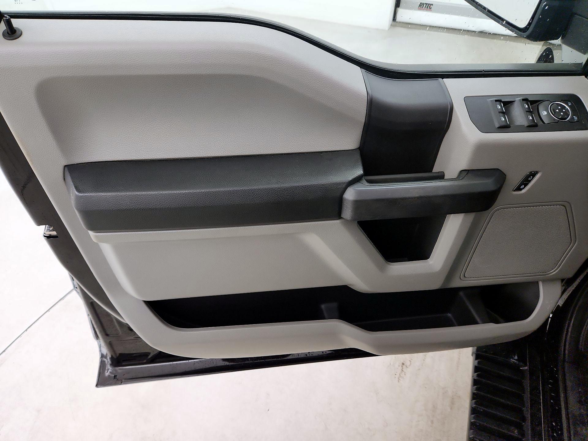 Thumbnail: 2019 Ford F-150 - 12