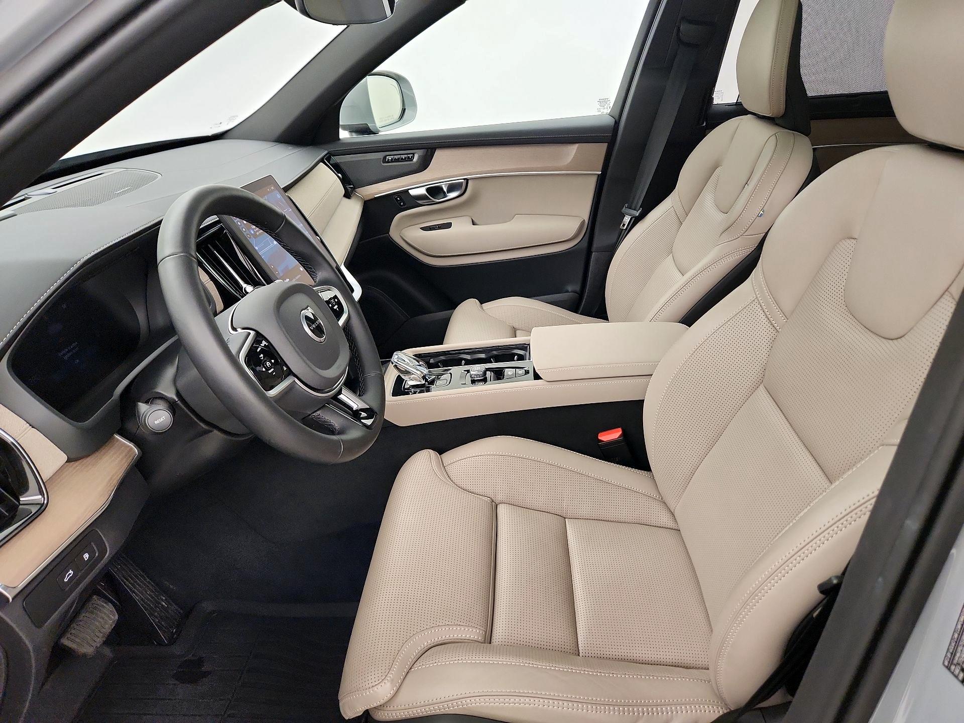 Thumbnail: 2025 Volvo XC90 - 11