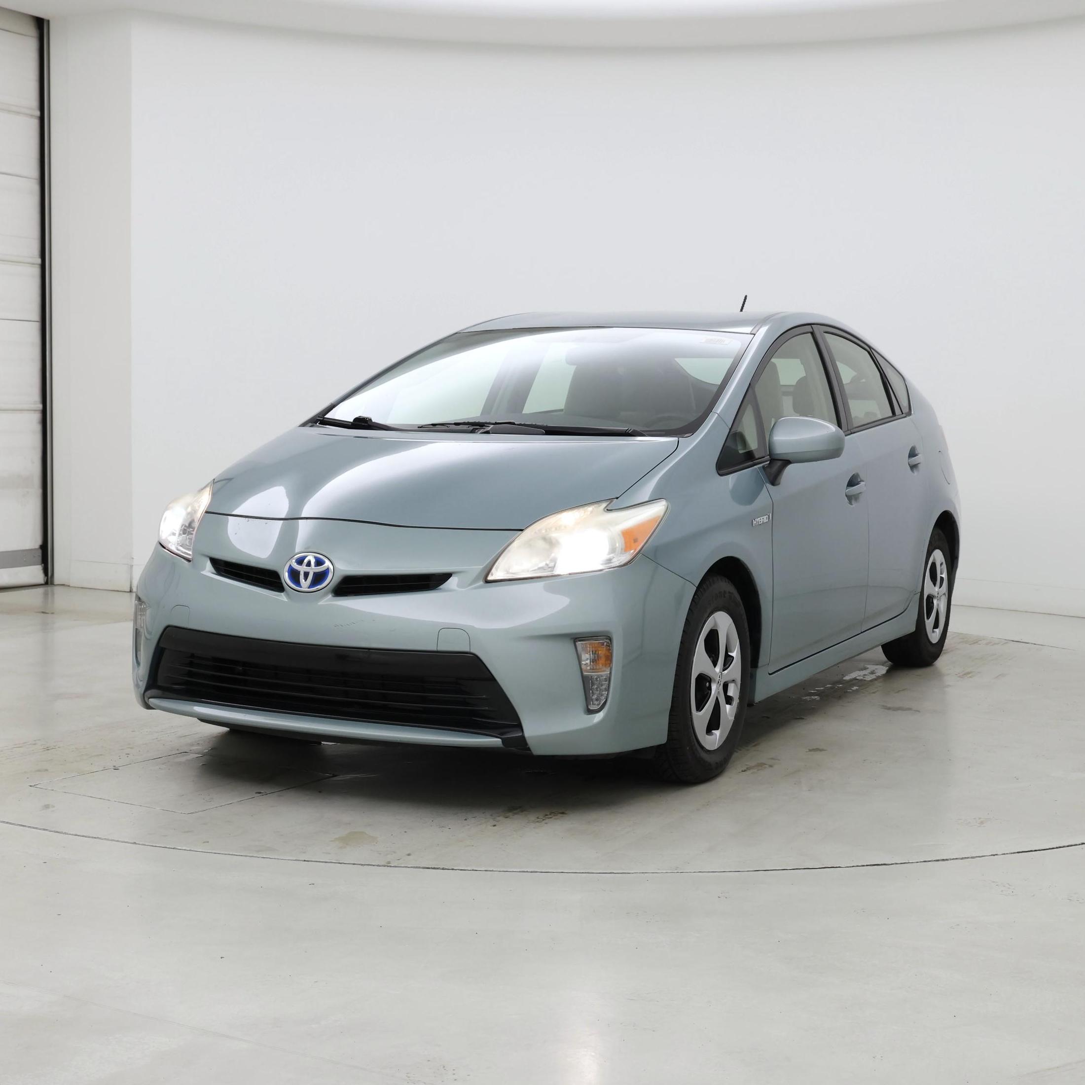 Thumbnail: 2014 Toyota Prius - 4