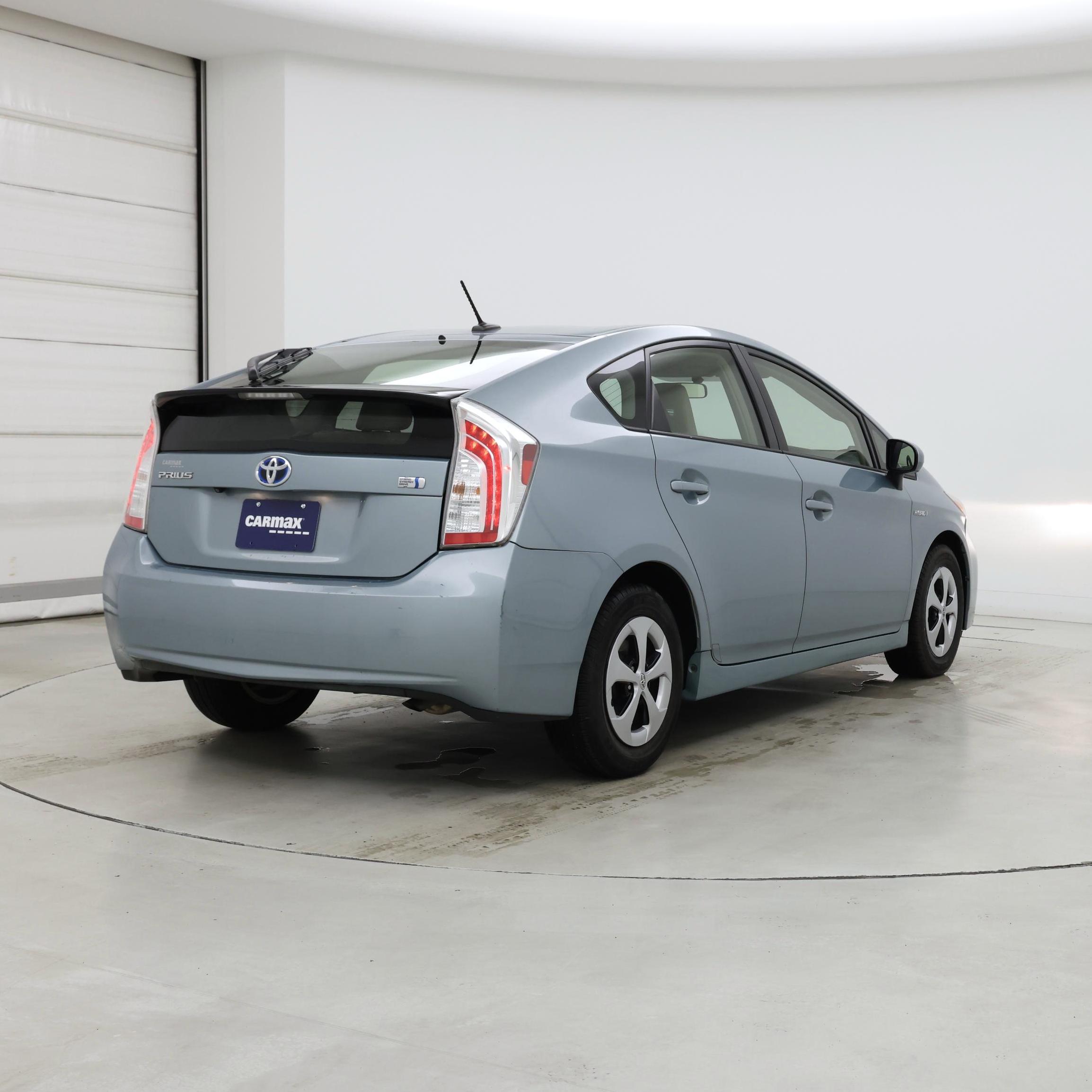 Thumbnail: 2014 Toyota Prius - 8