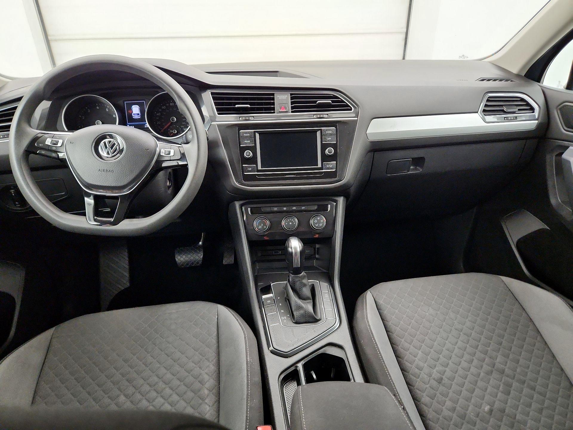 Thumbnail: 2019 Volkswagen Tiguan - 9