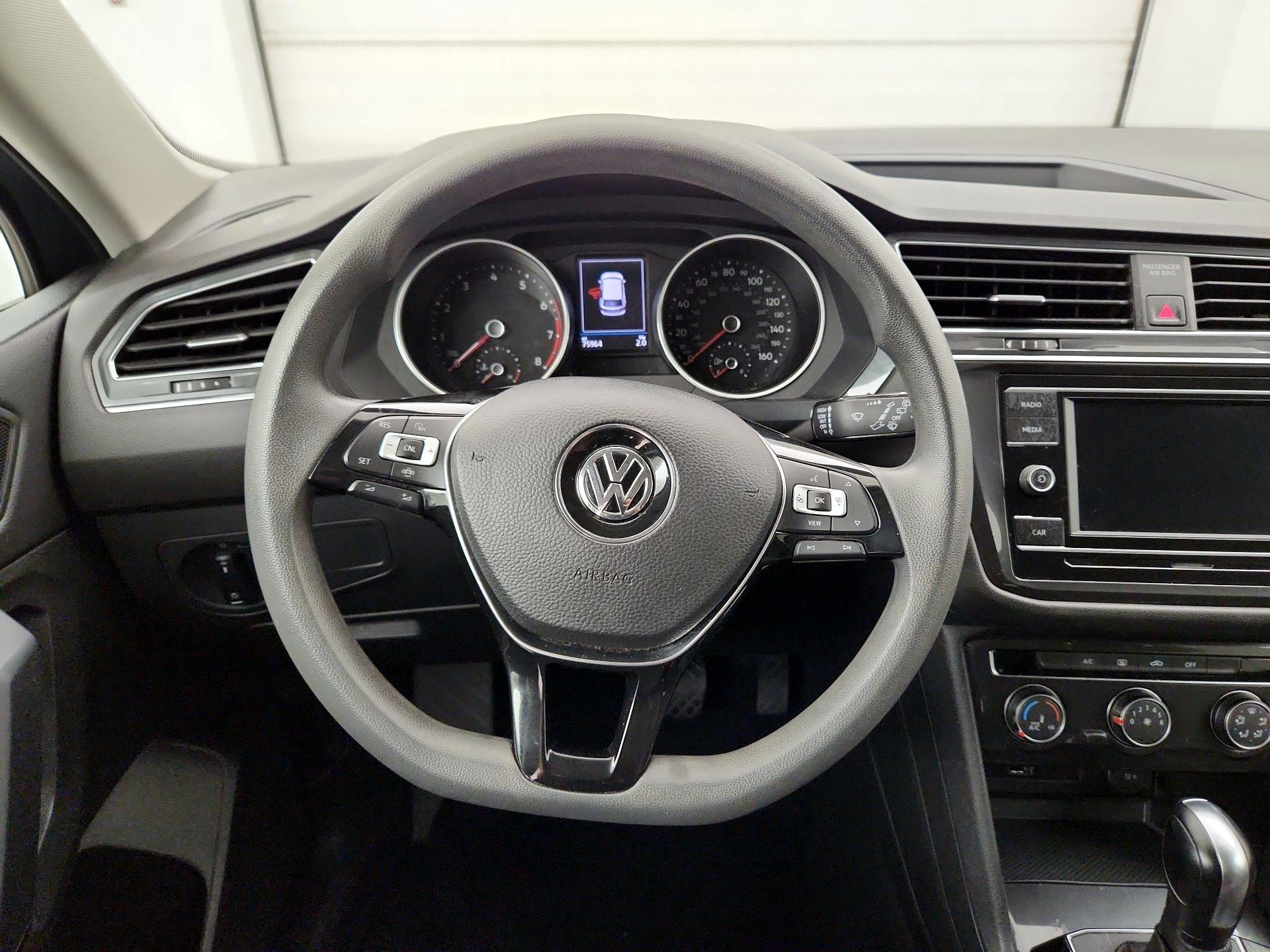 Thumbnail: 2019 Volkswagen Tiguan - 10