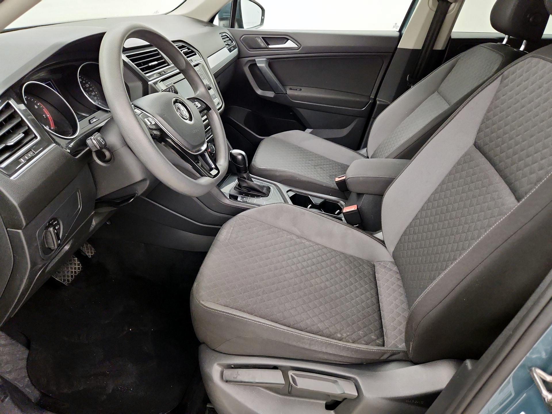 Thumbnail: 2019 Volkswagen Tiguan - 11
