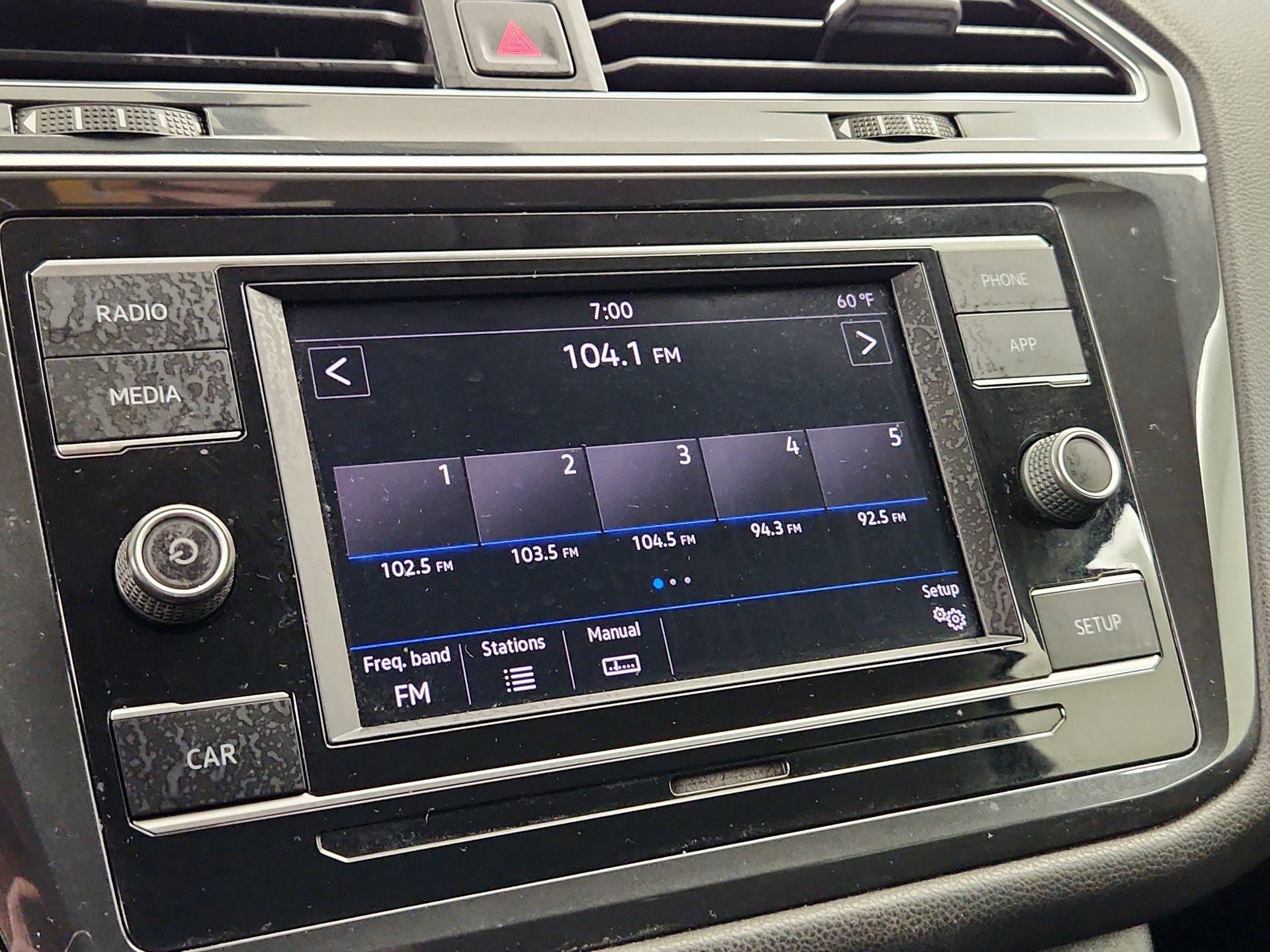 Thumbnail: 2019 Volkswagen Tiguan - 15
