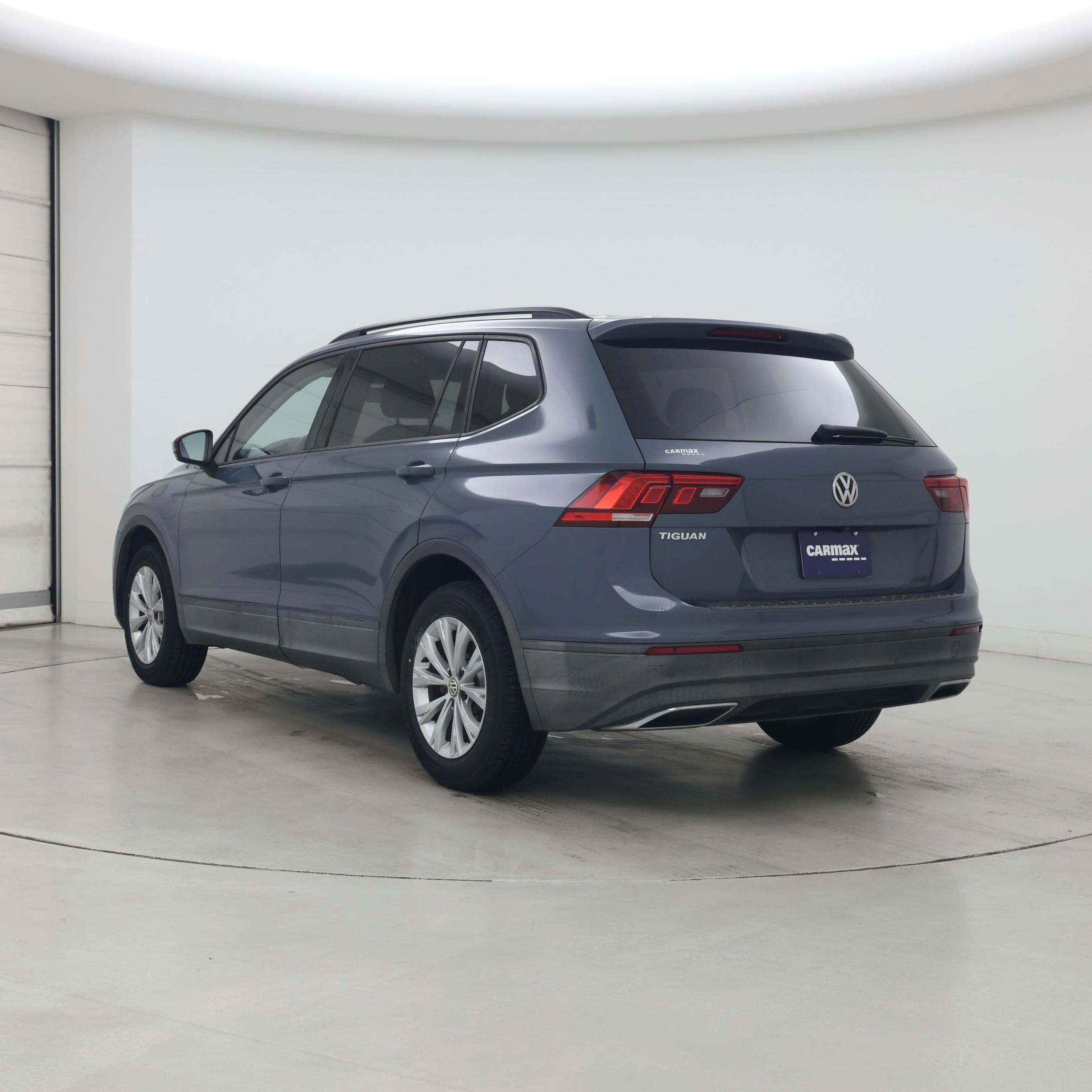 Thumbnail: 2019 Volkswagen Tiguan - 2