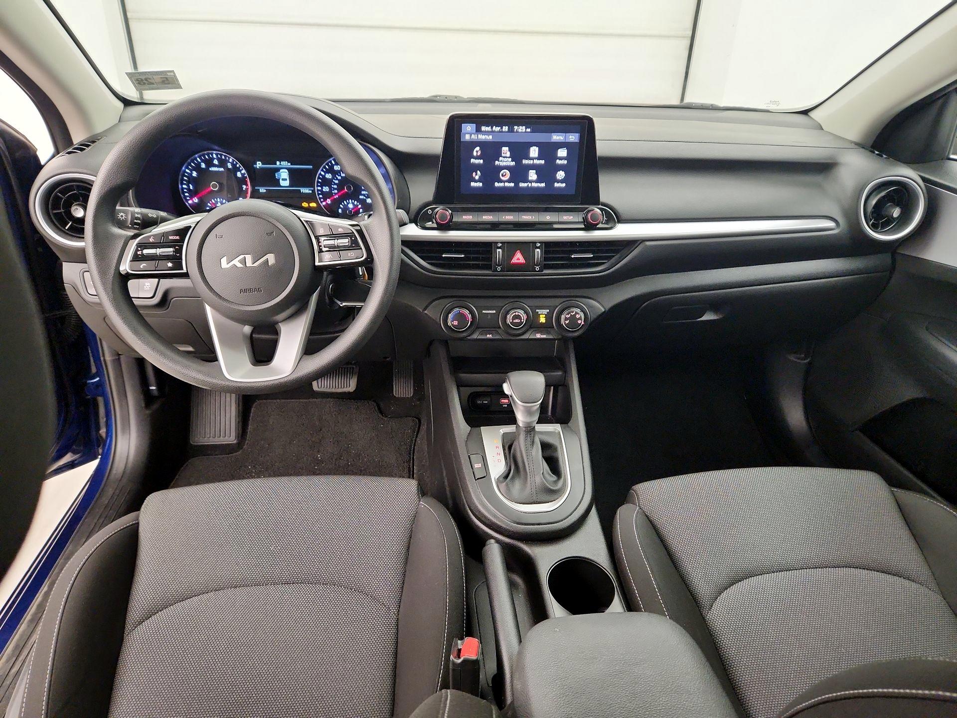 Thumbnail: 2023 Kia Forte - 9