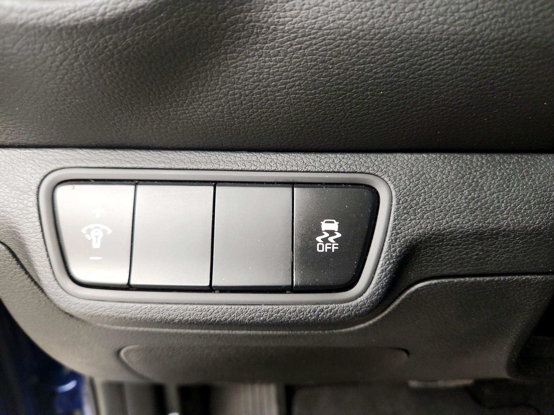 Thumbnail: 2023 Kia Forte - 13