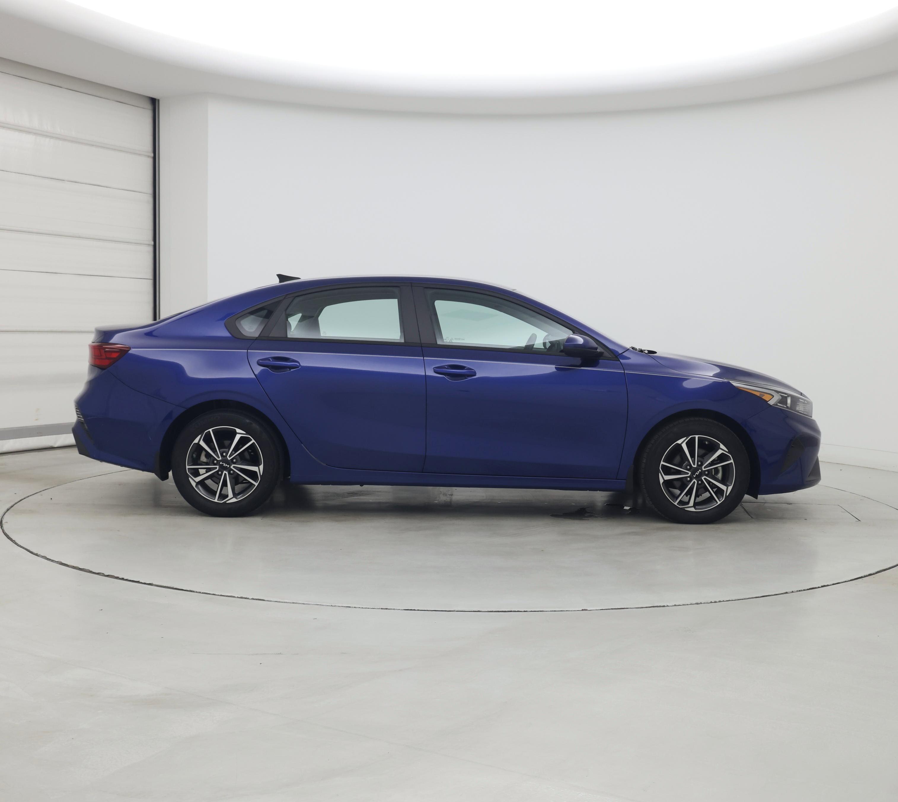 Thumbnail: 2023 Kia Forte - 7