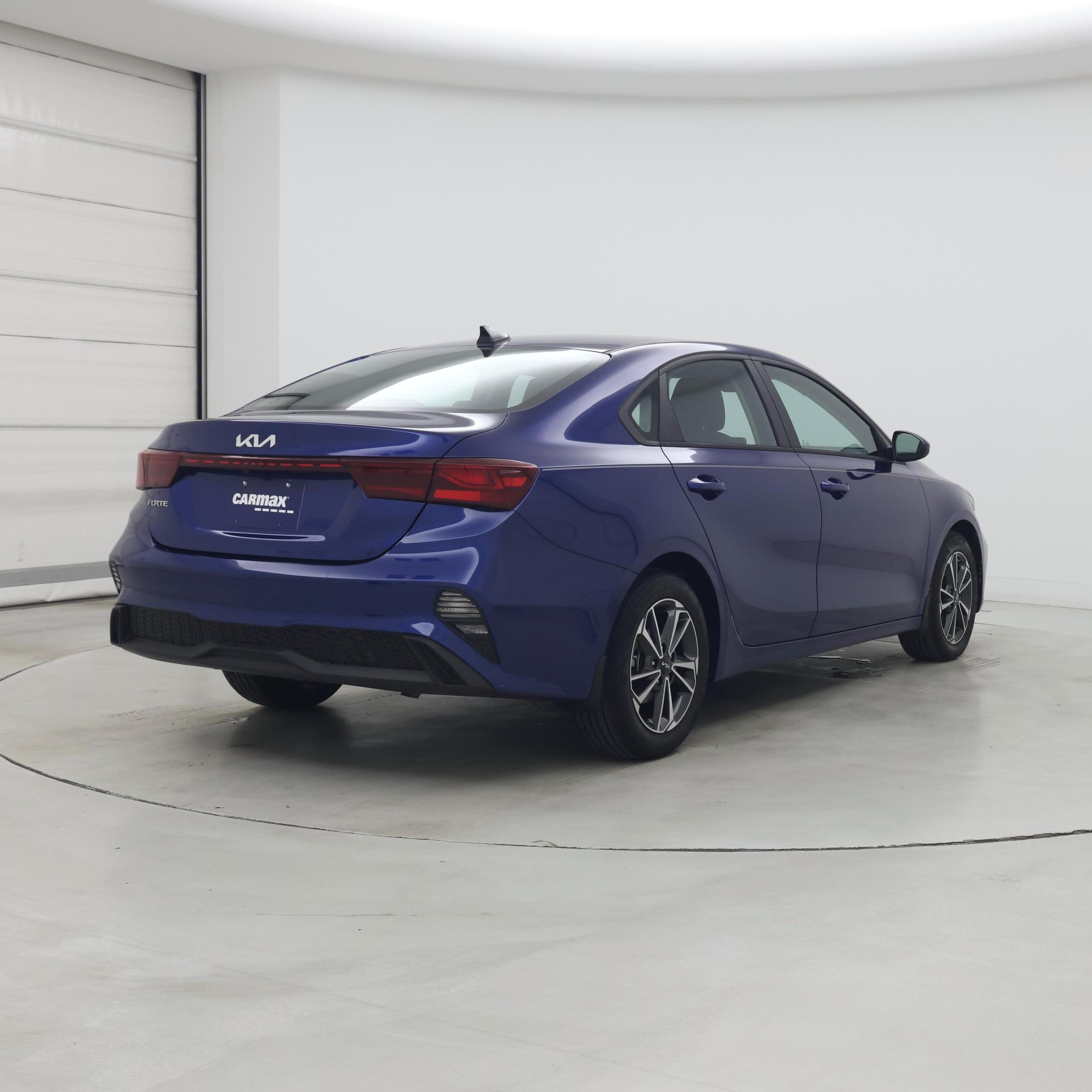 Thumbnail: 2023 Kia Forte - 8