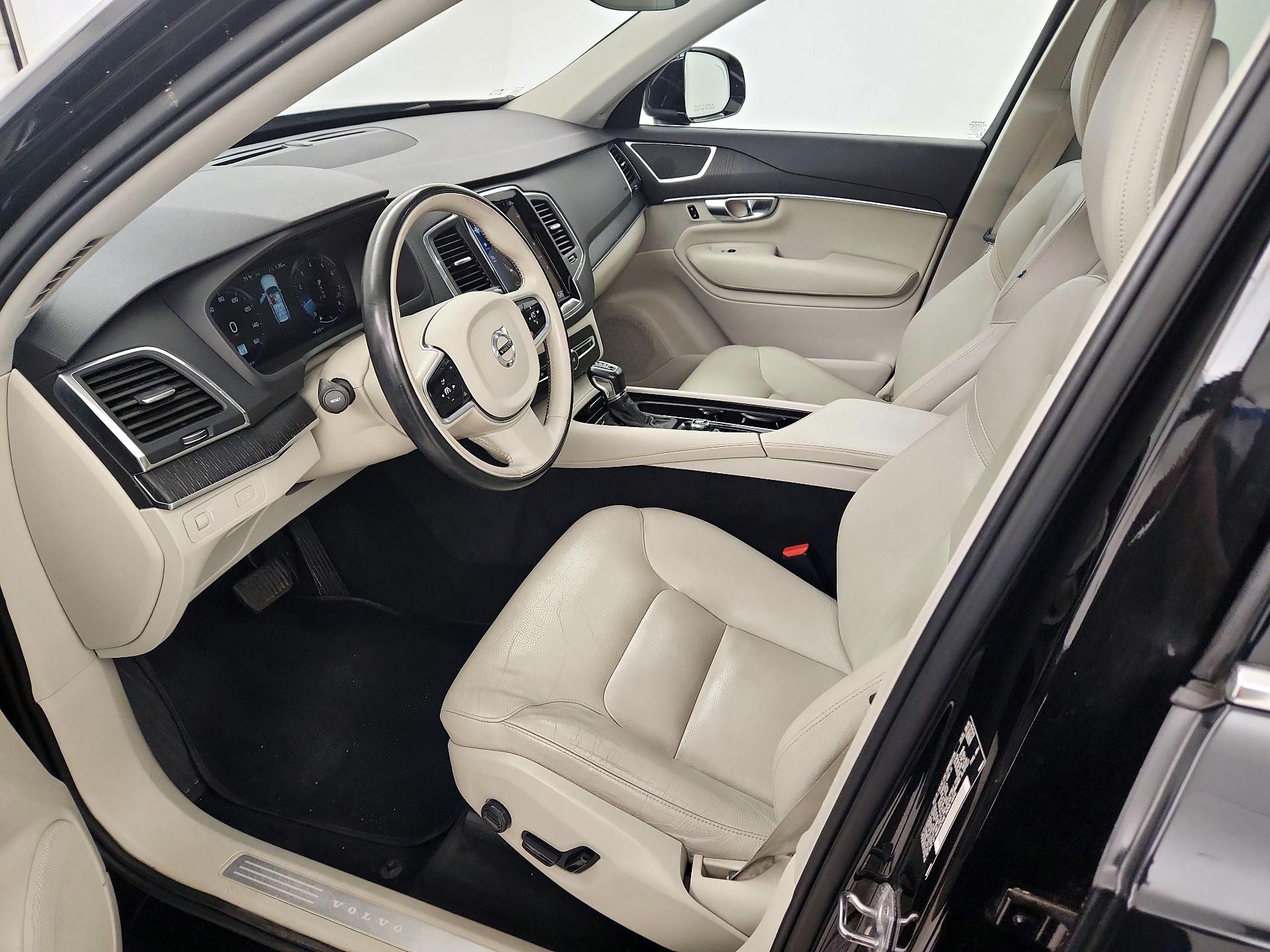 Thumbnail: 2020 Volvo XC90 - 11