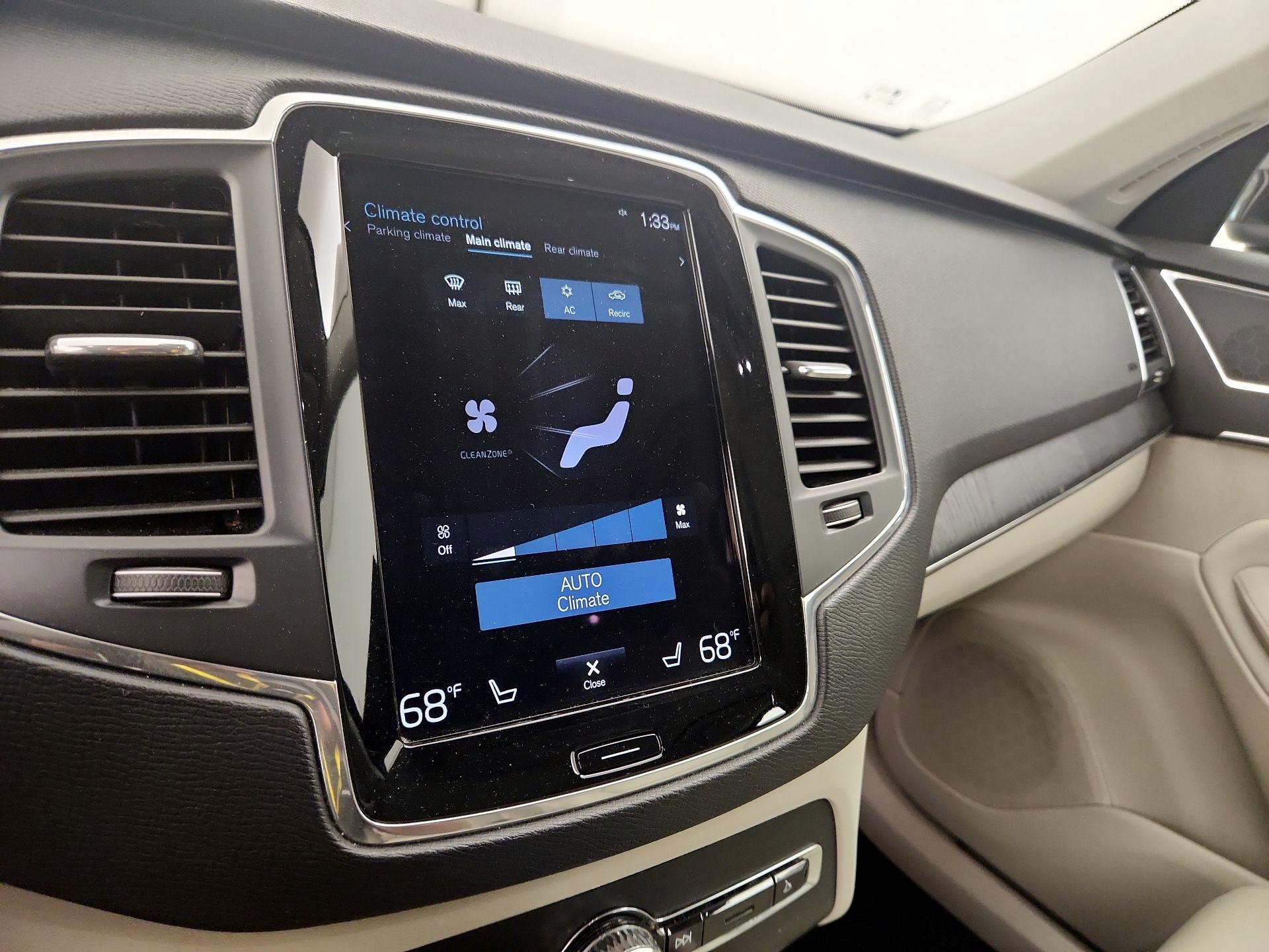 Thumbnail: 2020 Volvo XC90 - 17