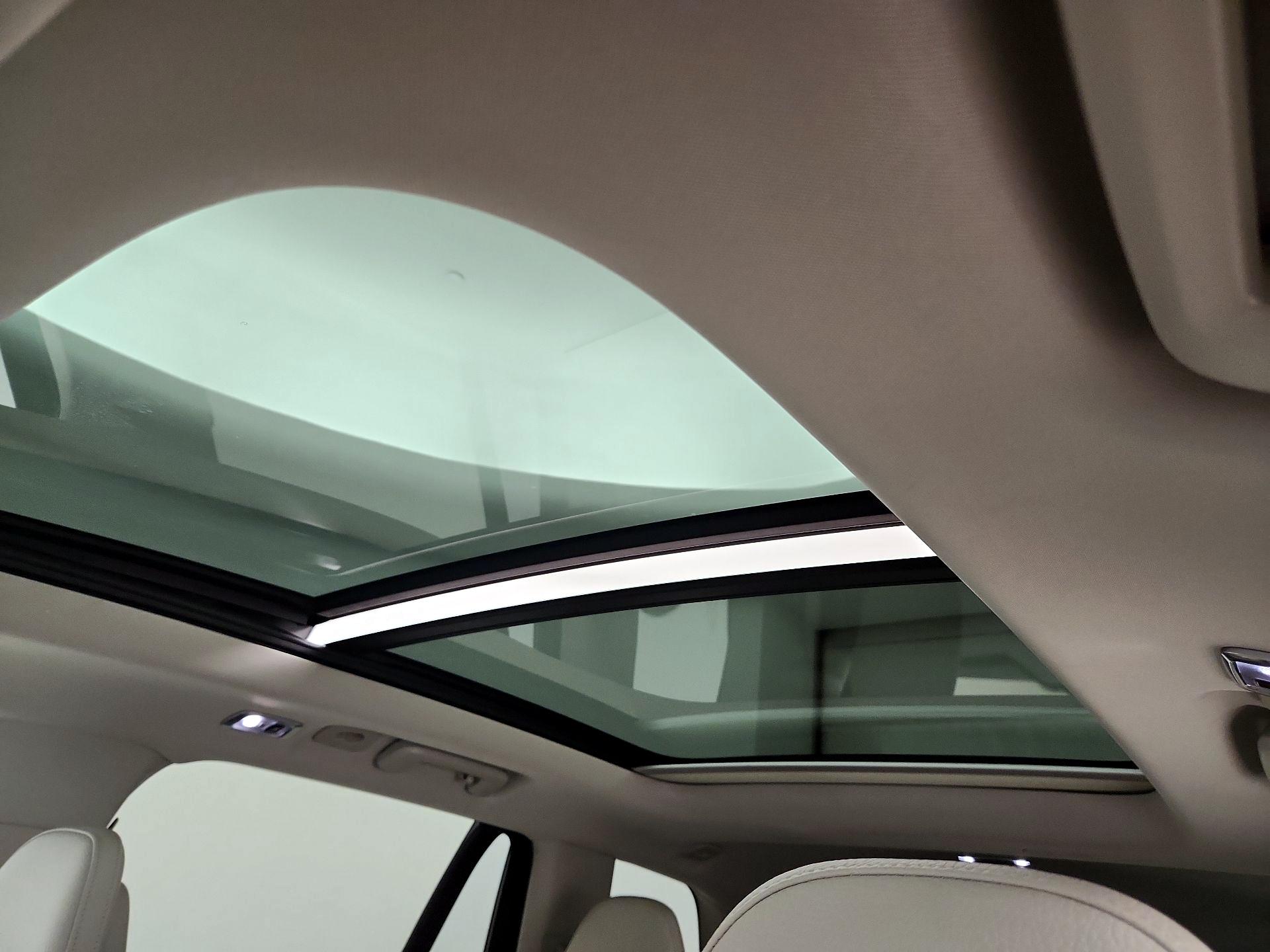 Thumbnail: 2020 Volvo XC90 - 20