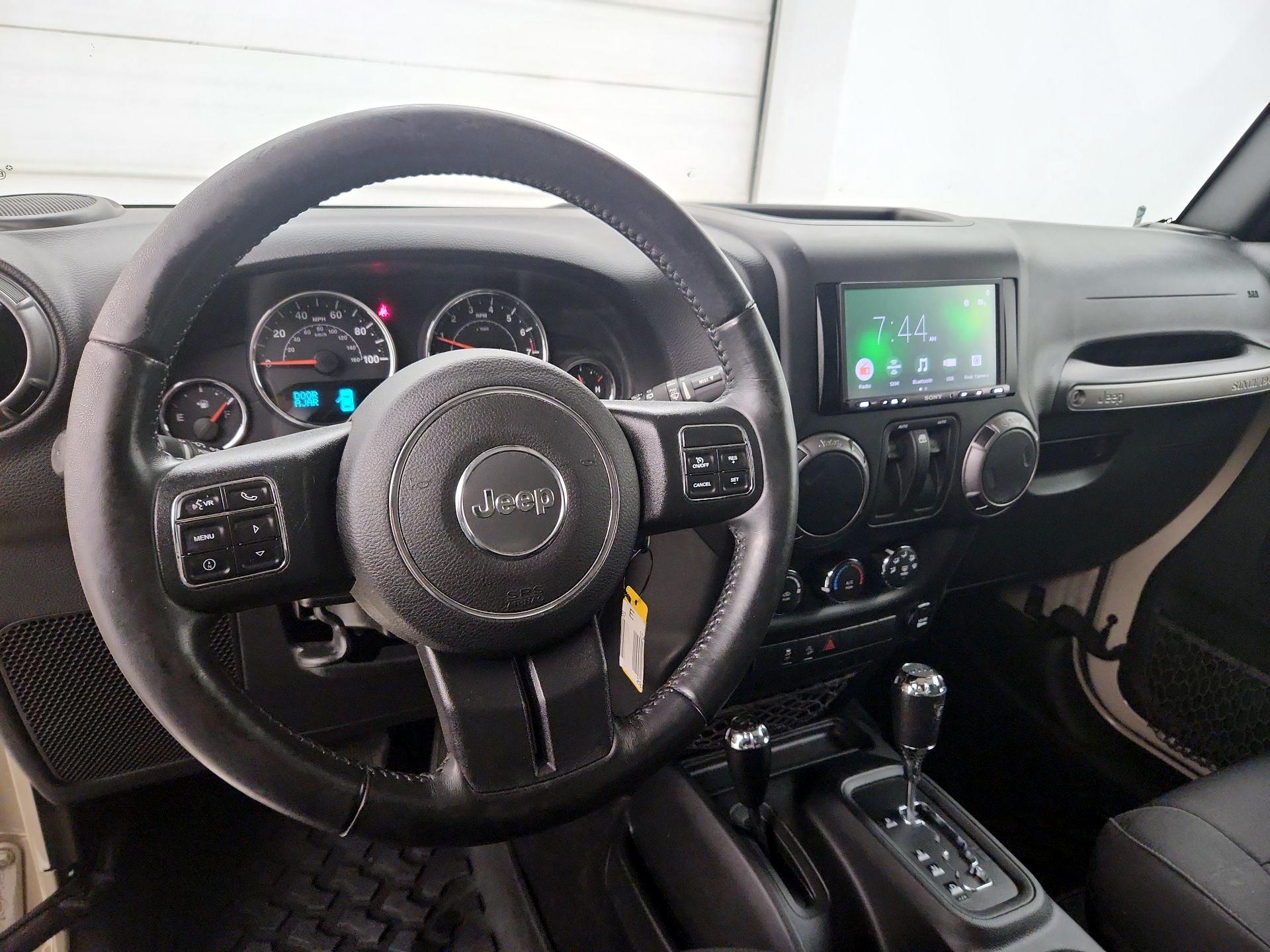 Thumbnail: 2017 Jeep Wrangler - 9