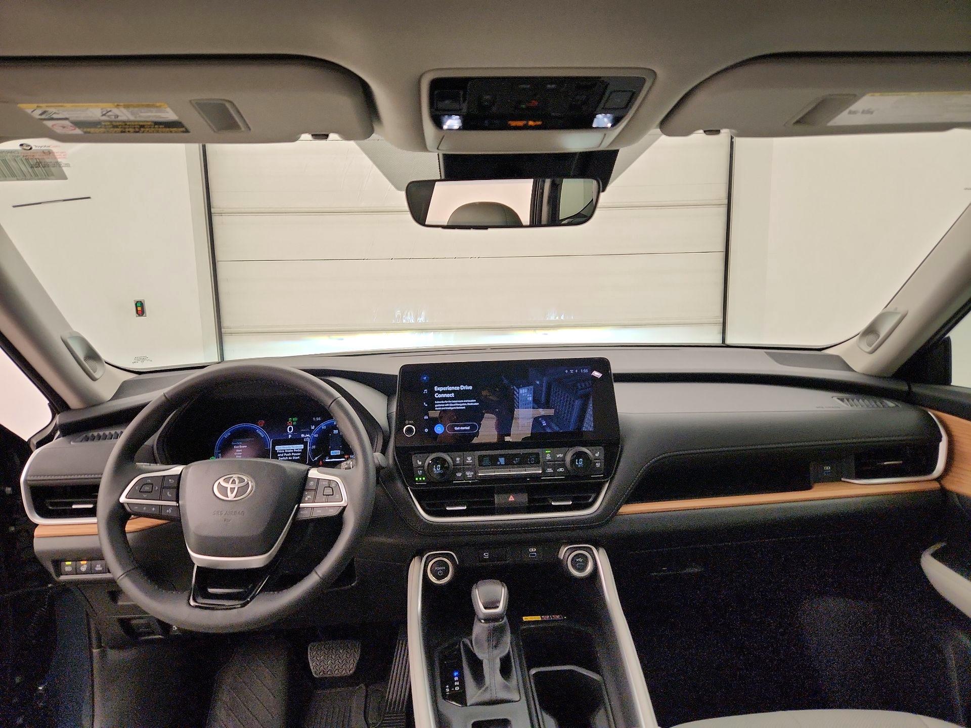 Thumbnail: 2026 Toyota Highlander - 9