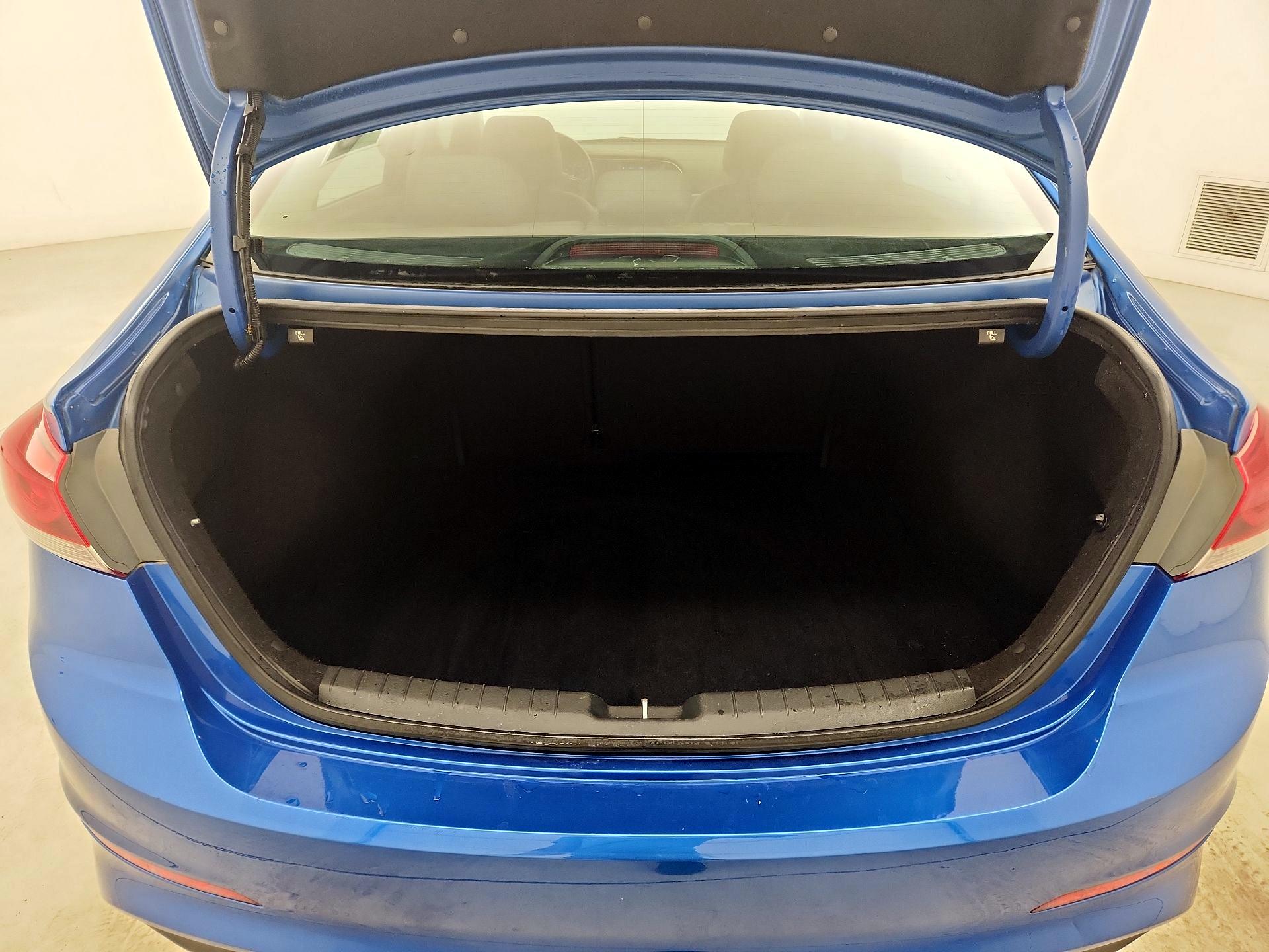 Thumbnail: 2017 Hyundai Elantra - 20