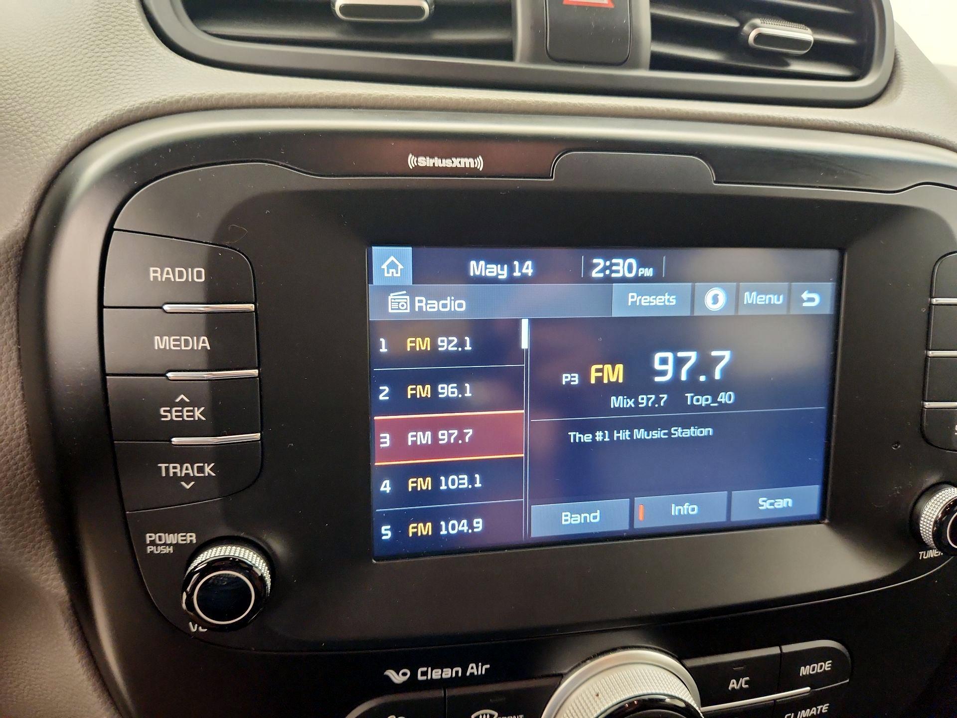 Thumbnail: 2018 Kia Soul - 15
