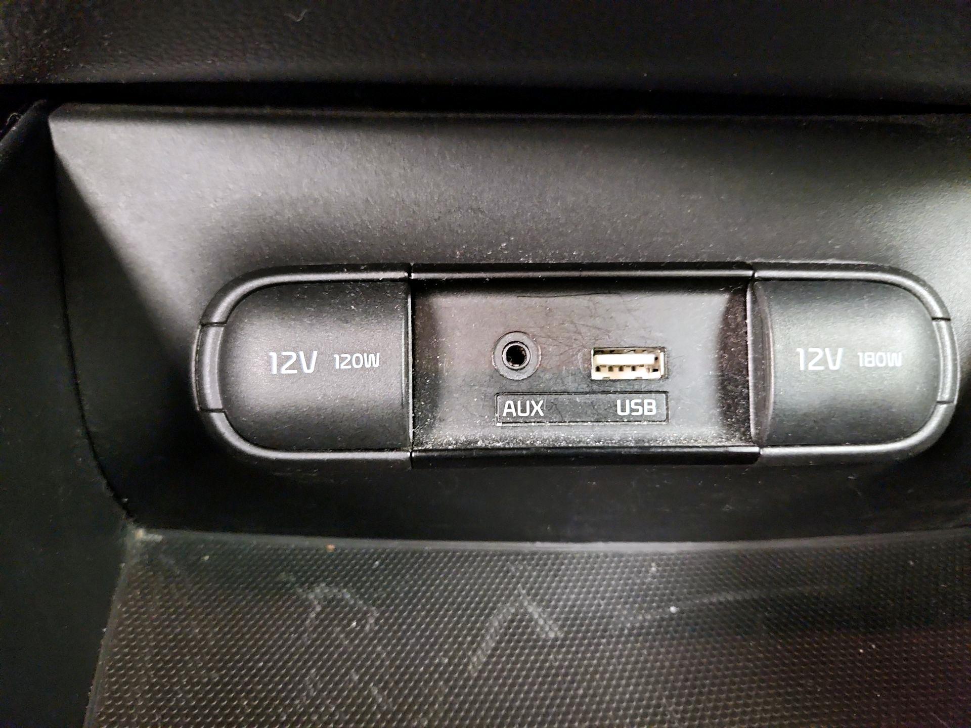 Thumbnail: 2018 Kia Soul - 18