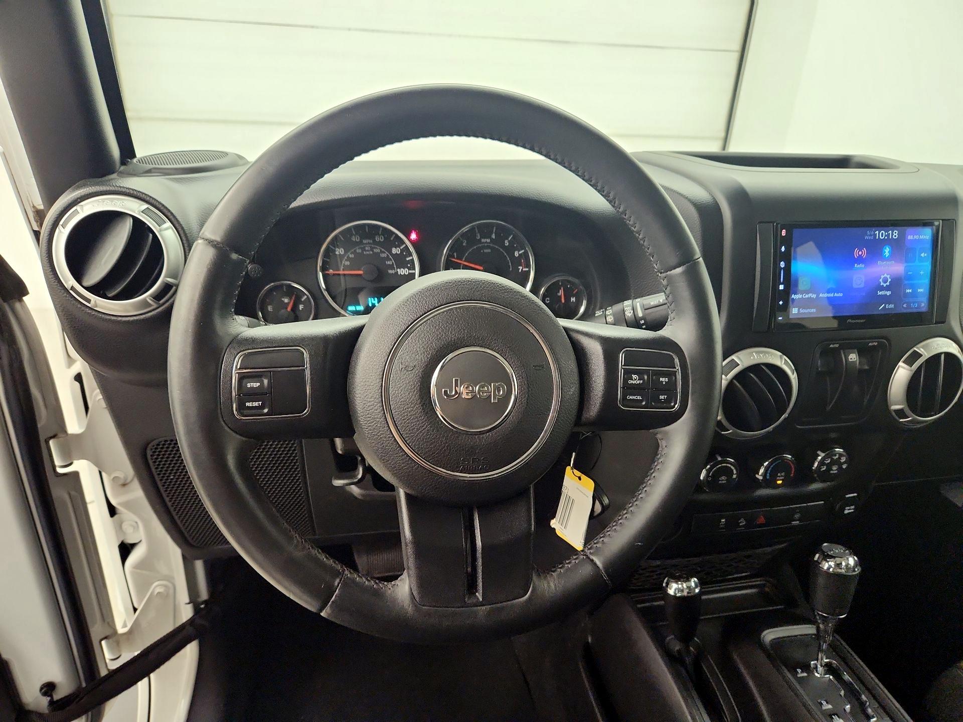 Thumbnail: 2015 Jeep Wrangler - 10