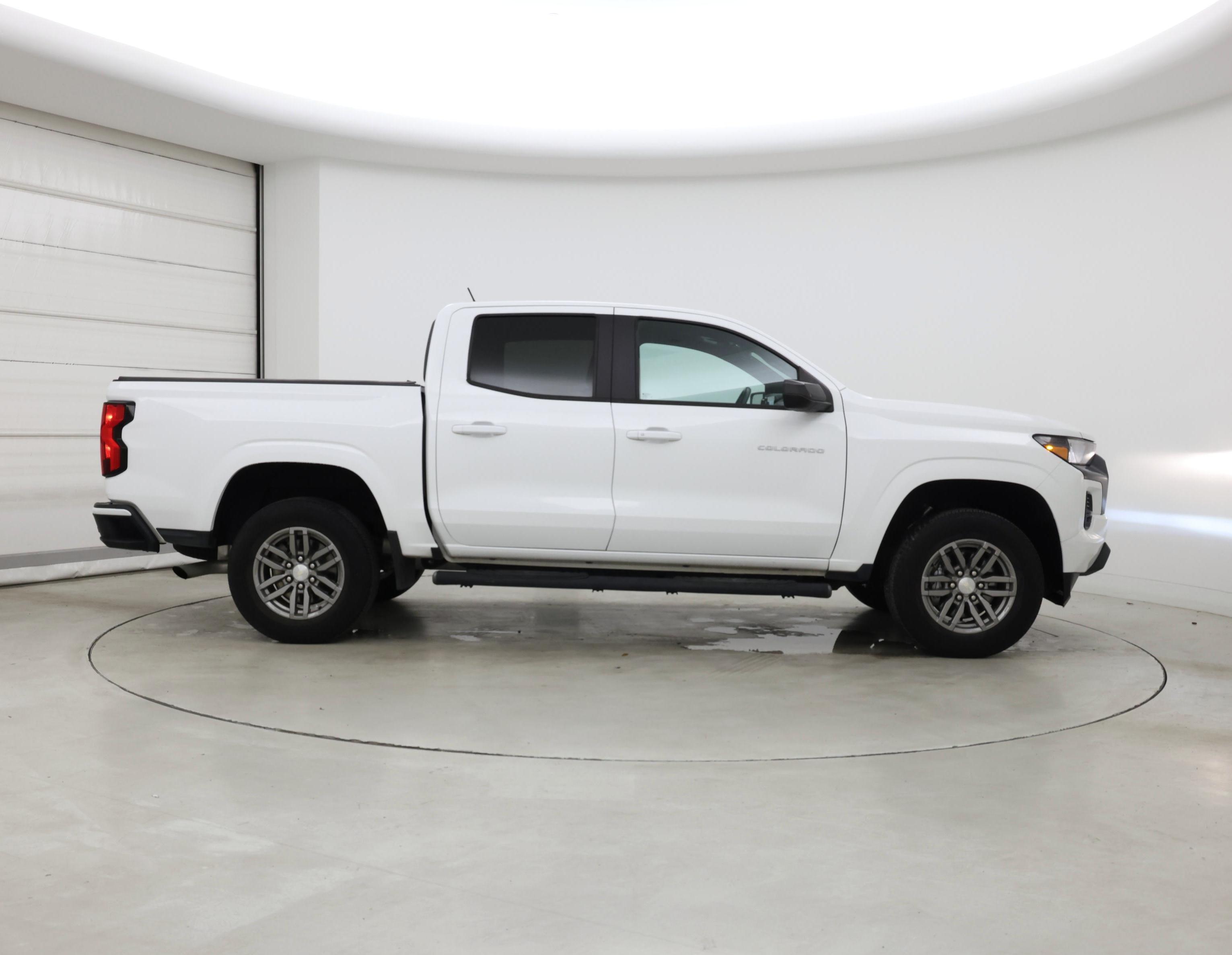 Thumbnail: 2023 Chevrolet Colorado - 7
