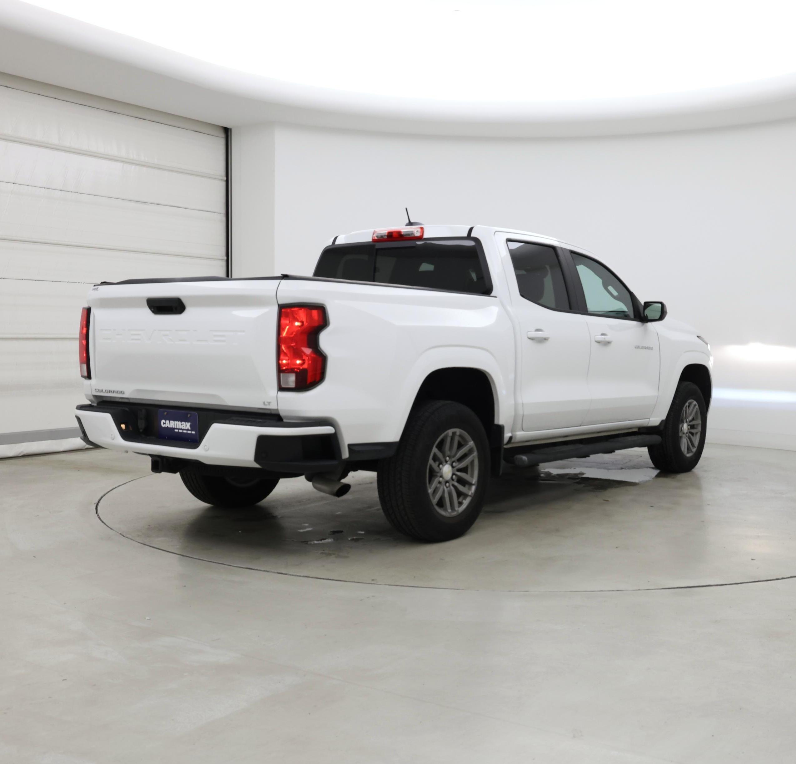 Thumbnail: 2023 Chevrolet Colorado - 8