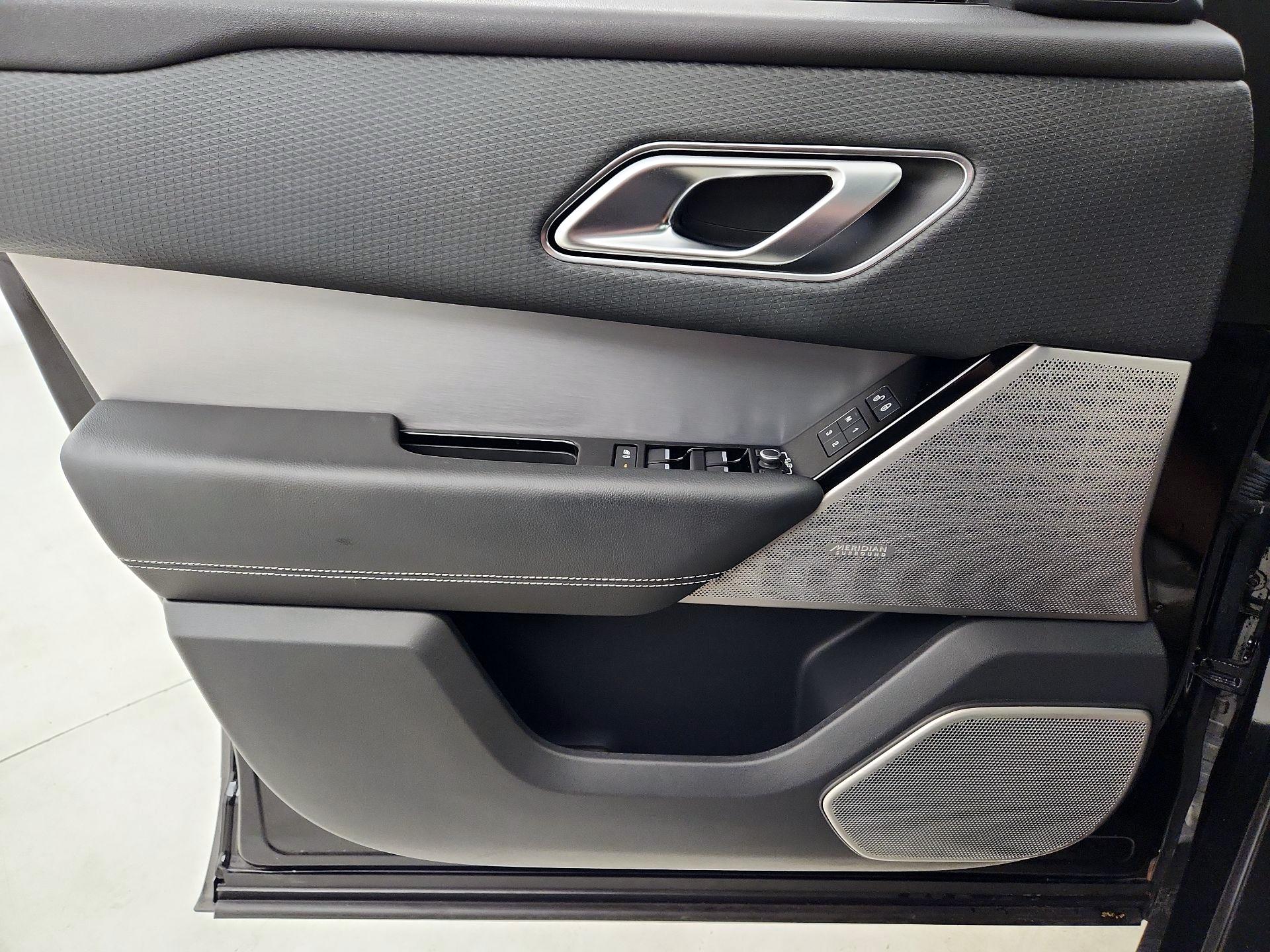 Thumbnail: 2019 Land Rover Range Rover Velar - 12
