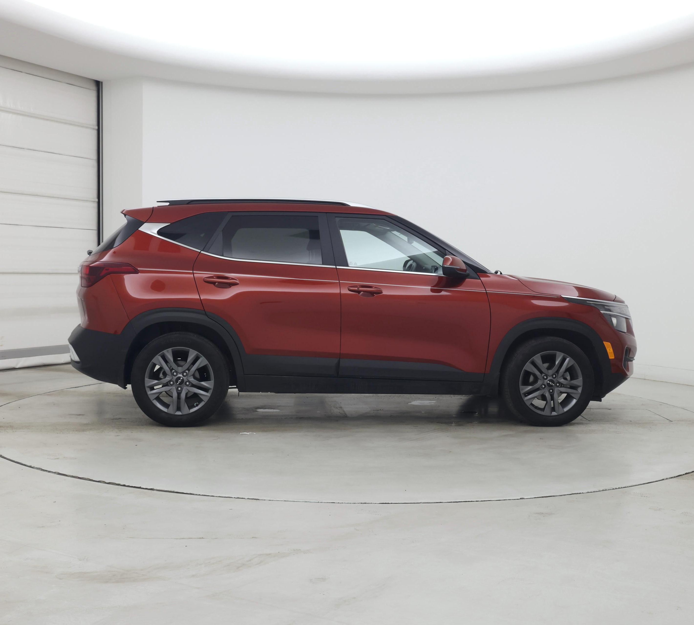 Thumbnail: 2023 Kia Seltos - 7