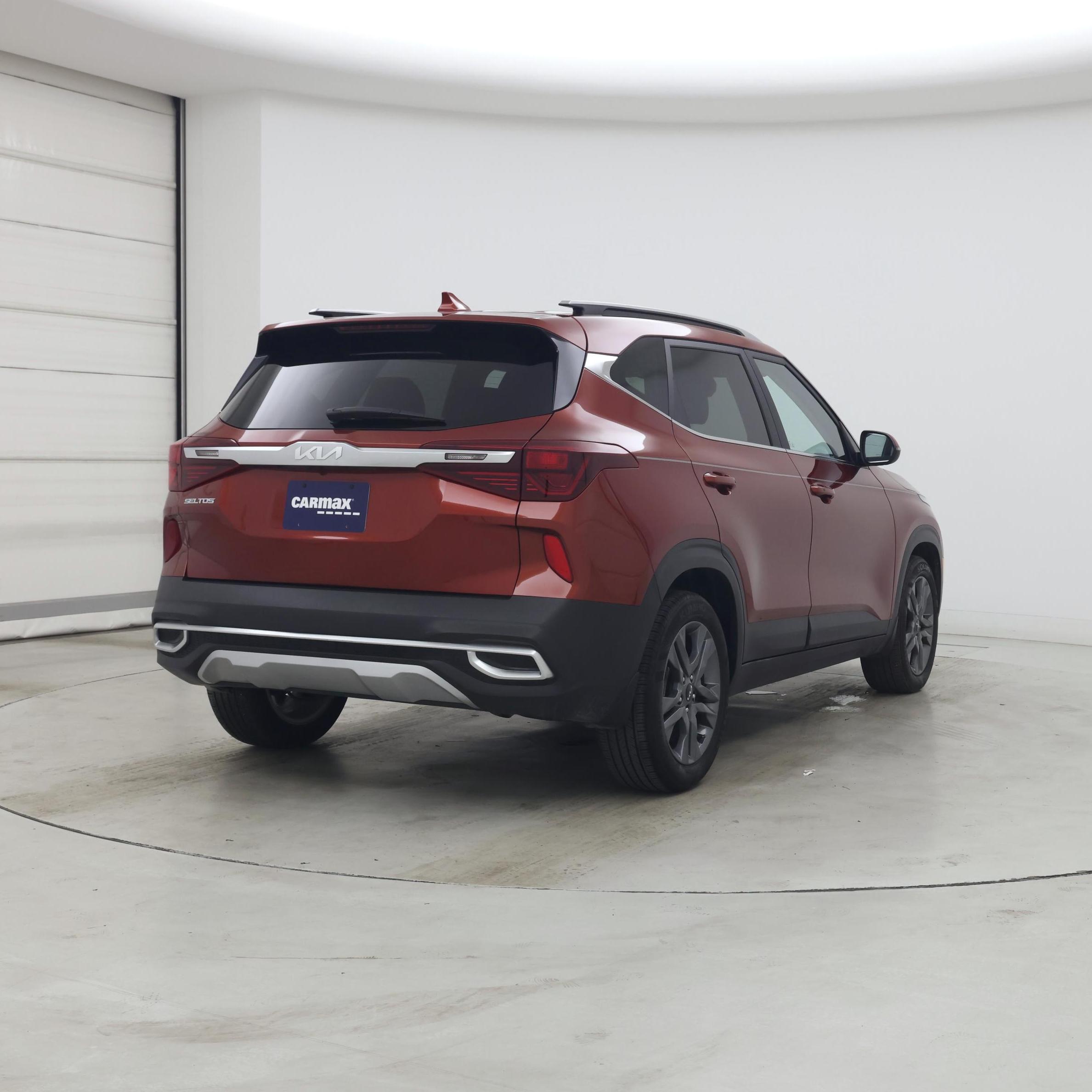 Thumbnail: 2023 Kia Seltos - 8