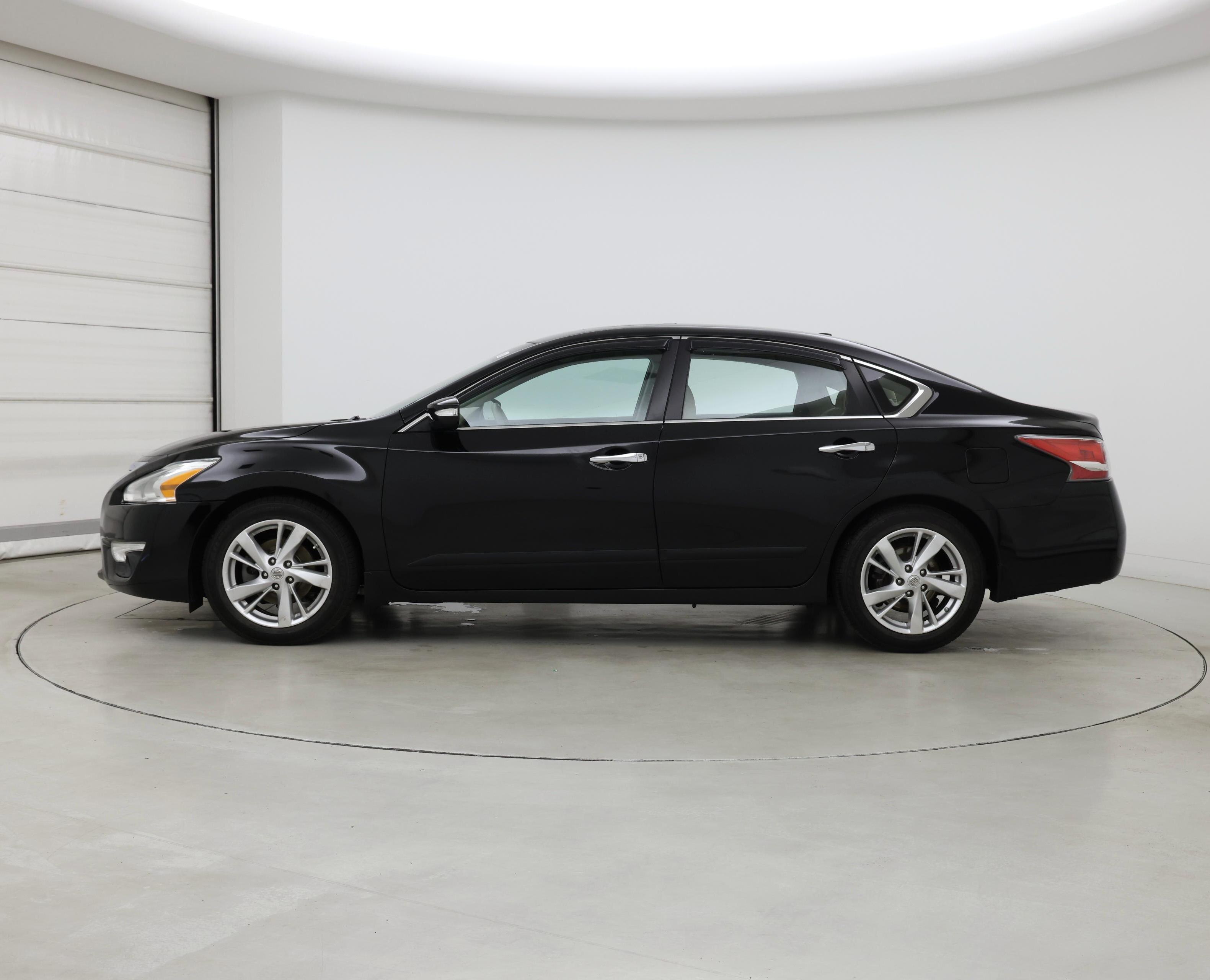 Thumbnail: 2015 Nissan Altima - 3