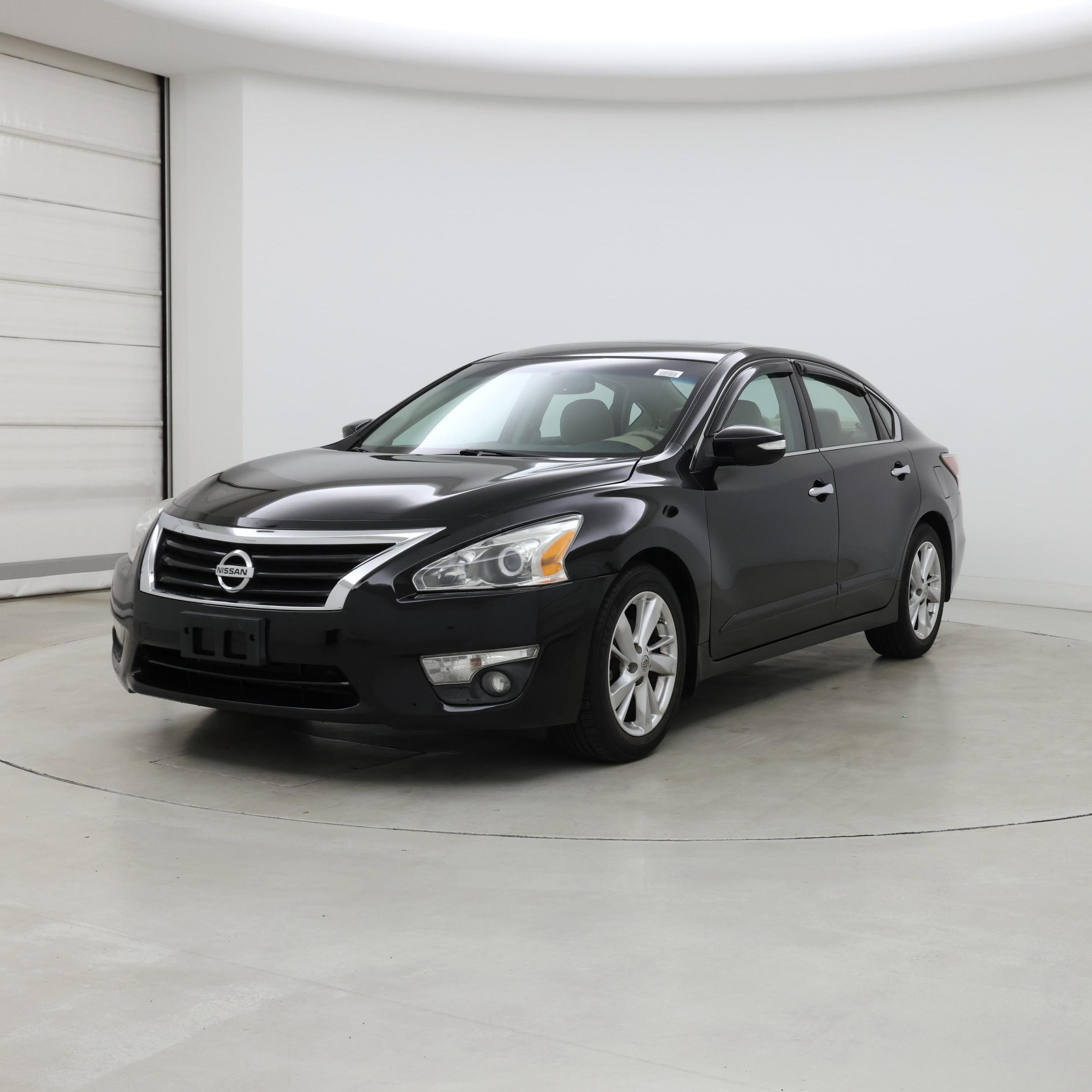 Thumbnail: 2015 Nissan Altima - 4
