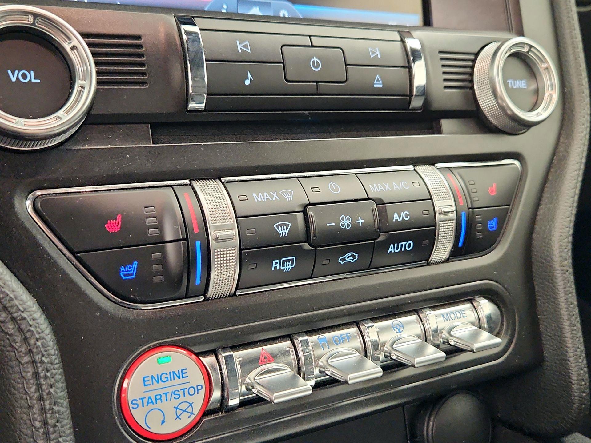 Thumbnail: 2015 Ford Mustang - 16