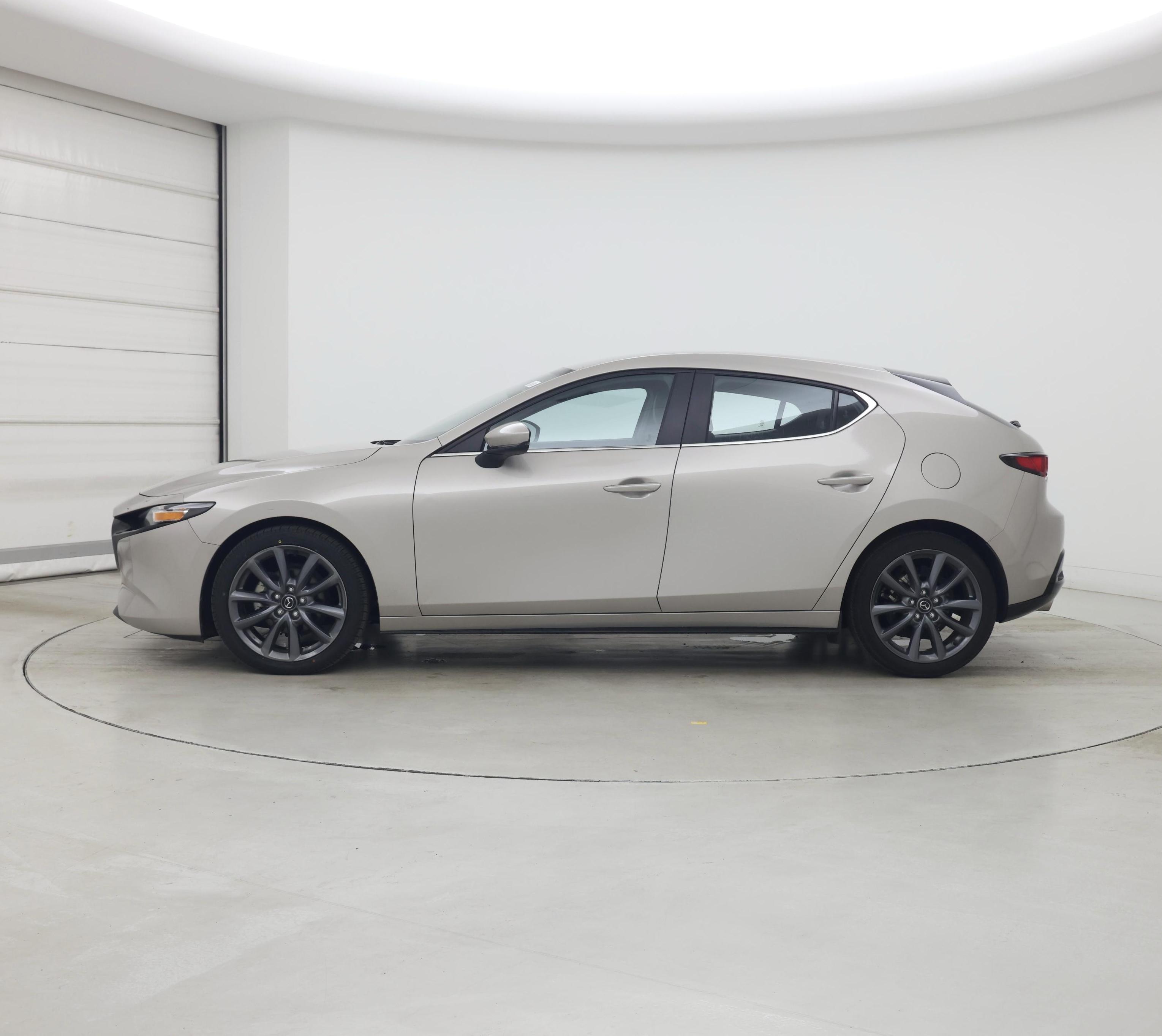Thumbnail: 2022 Mazda Mazda3 - 3