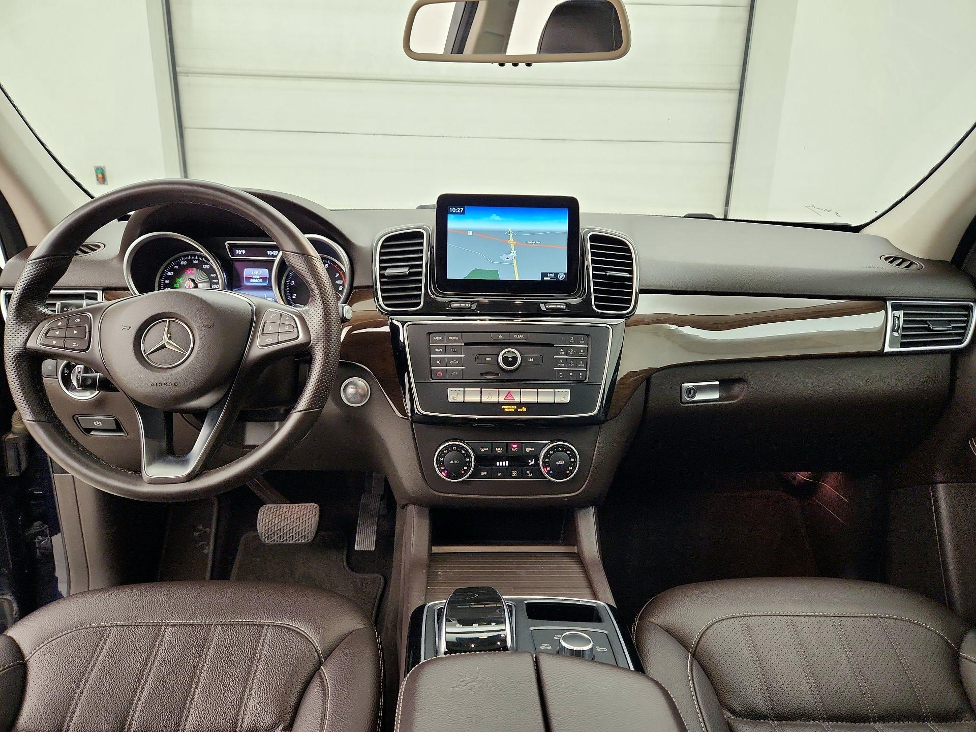 Thumbnail: 2016 Mercedes-Benz GLE - 9