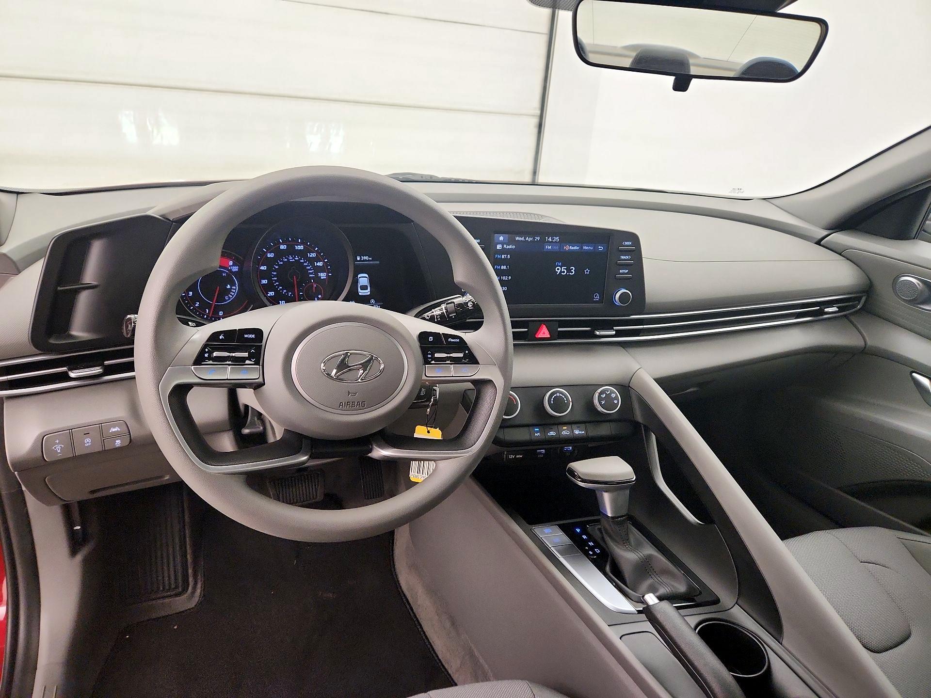 Thumbnail: 2023 Hyundai Elantra - 9