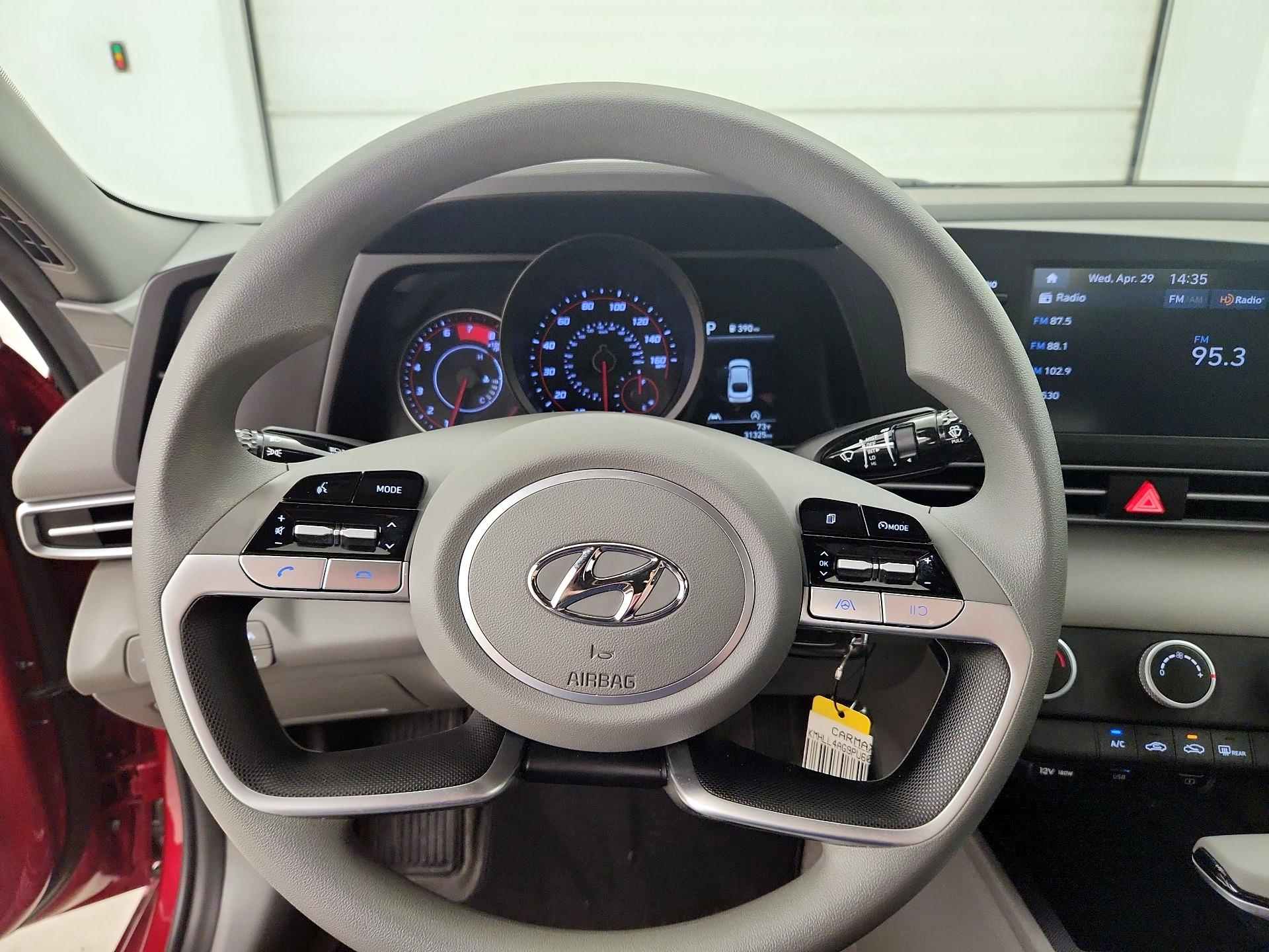 Thumbnail: 2023 Hyundai Elantra - 10