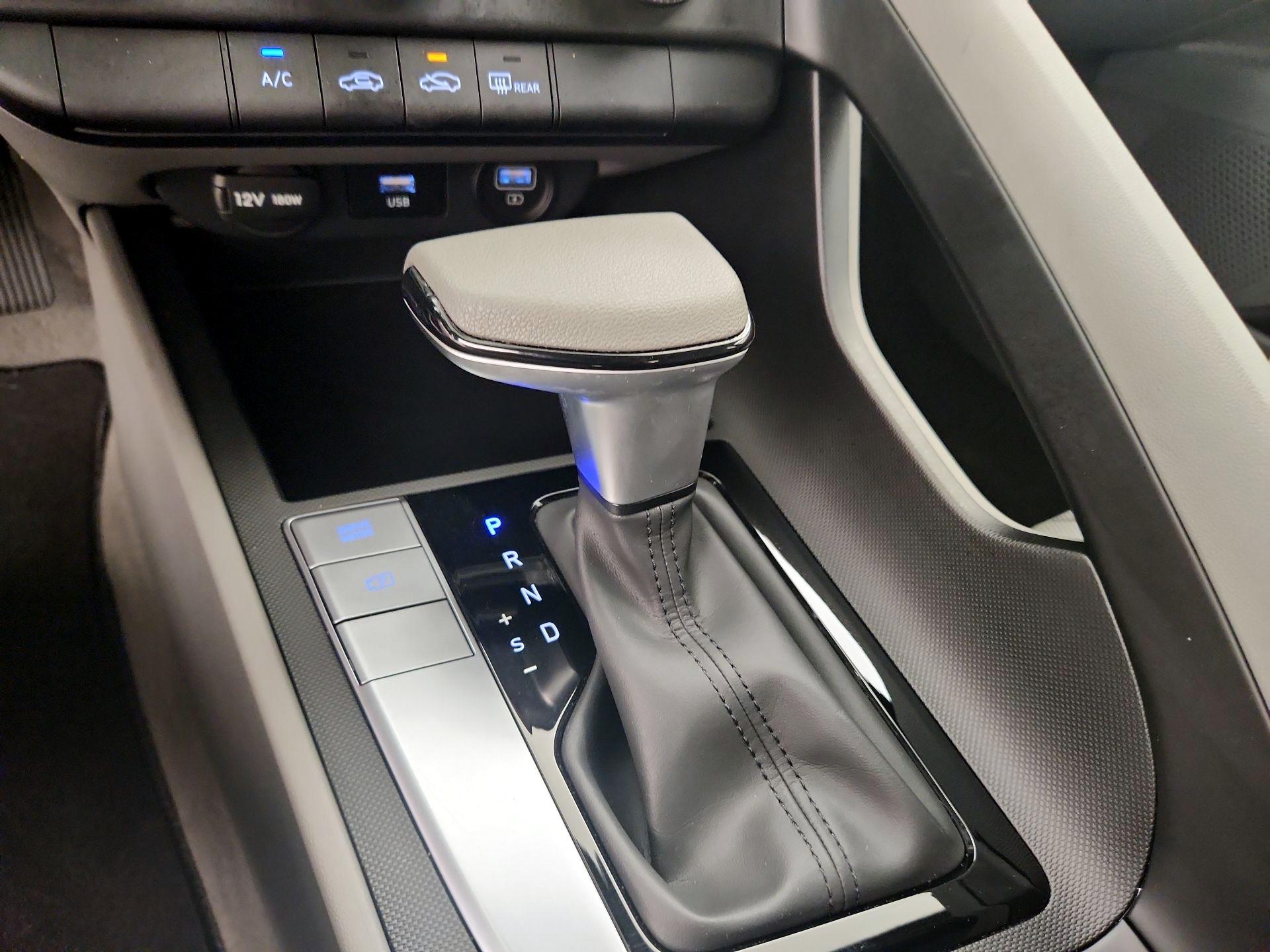Thumbnail: 2023 Hyundai Elantra - 17