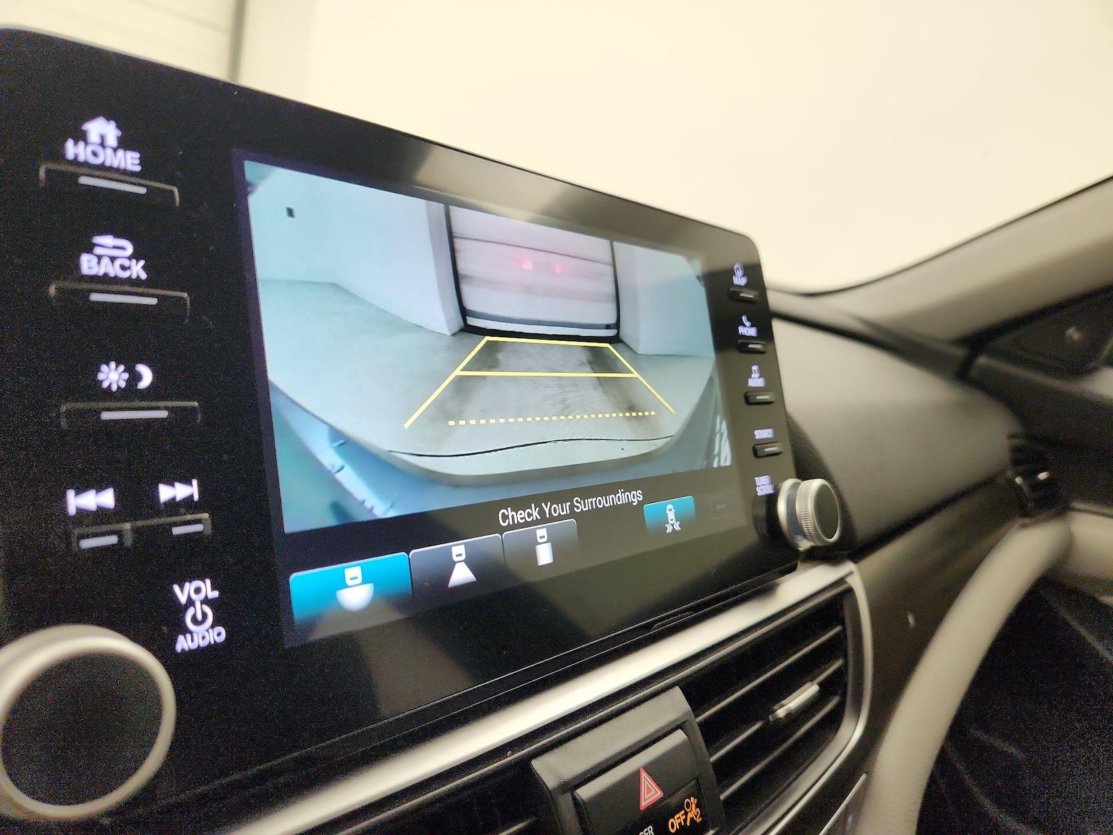 2018 Honda Accord Hybrid Touring - Photo 16