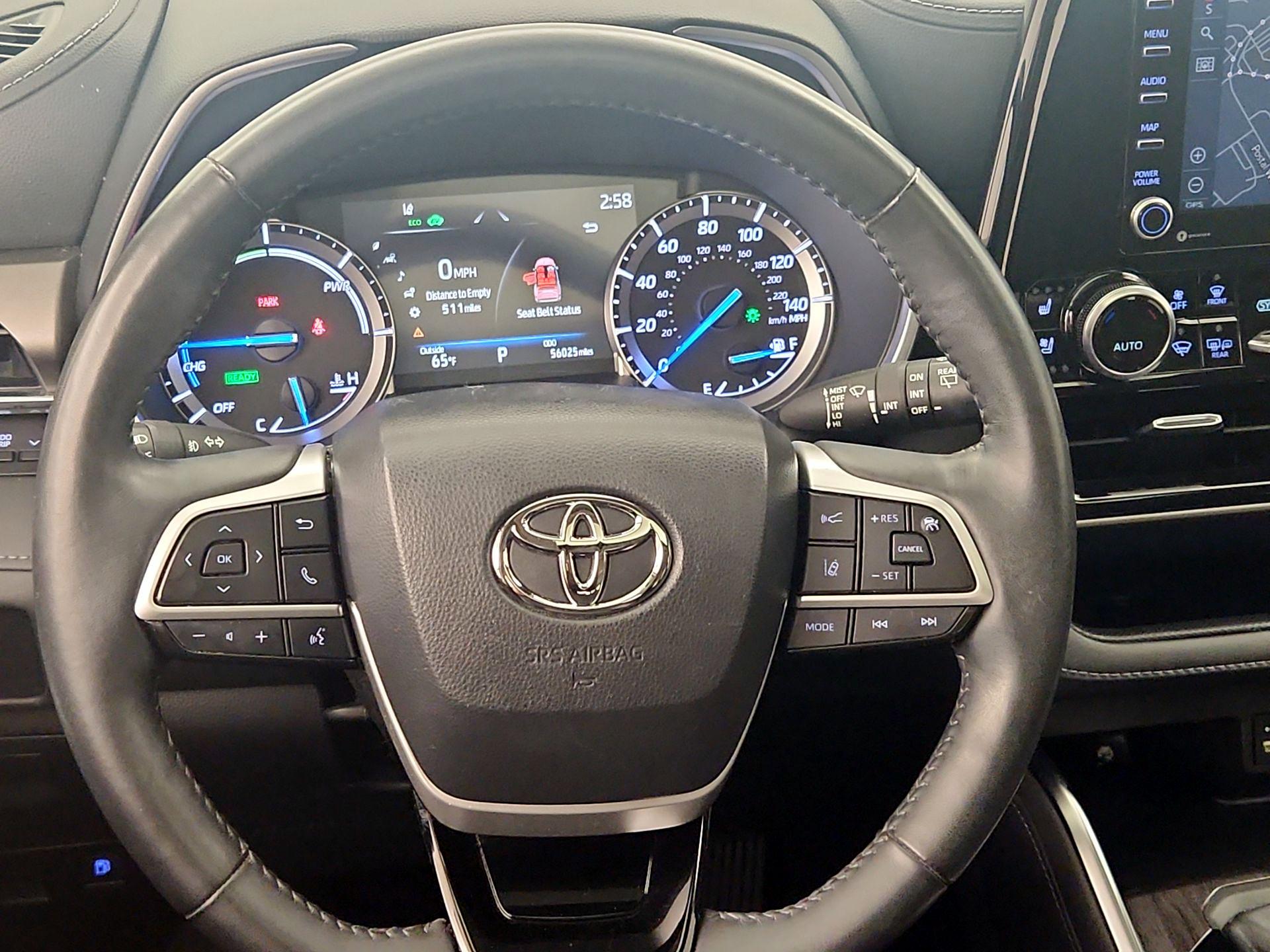 Thumbnail: 2022 Toyota Highlander - 10