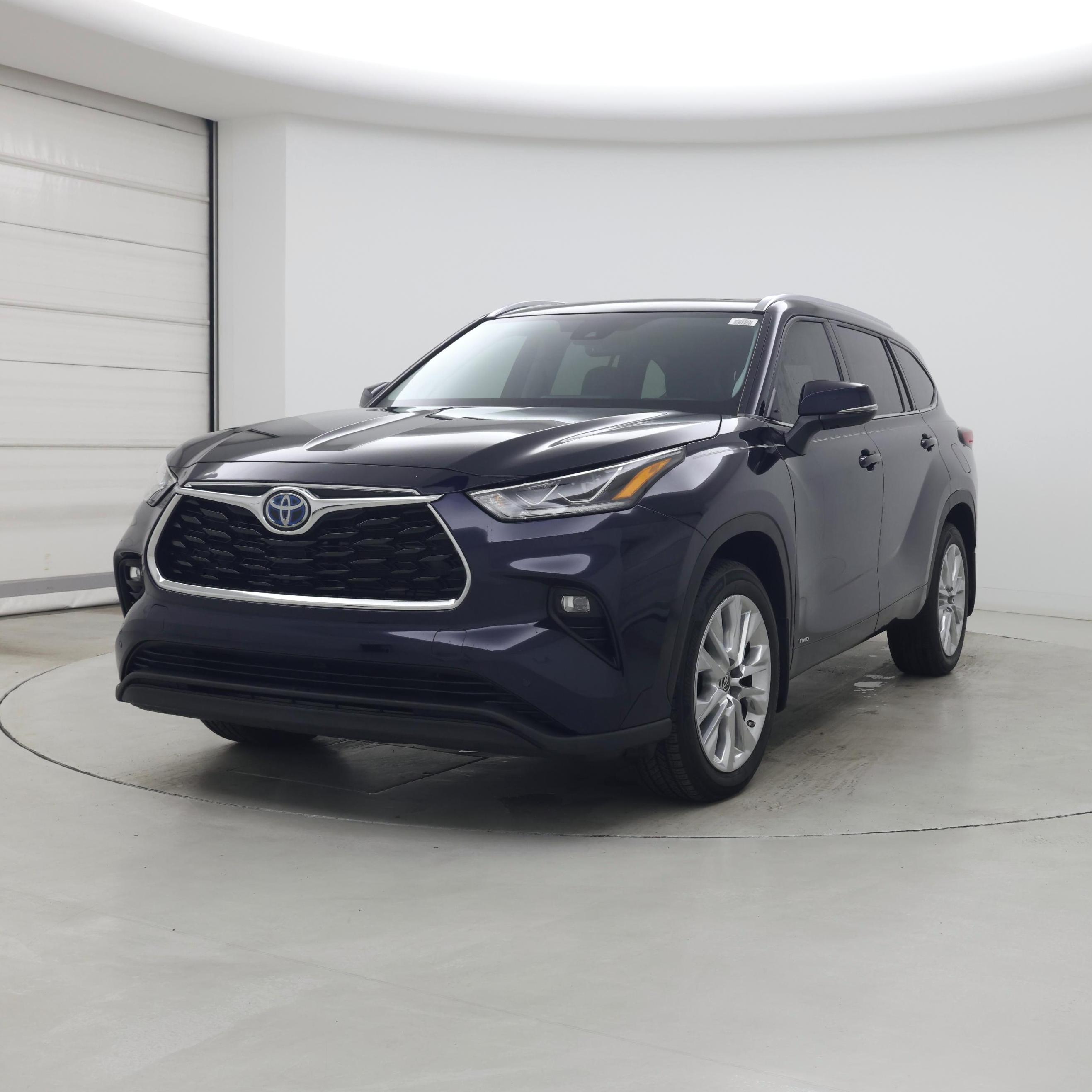 Thumbnail: 2022 Toyota Highlander - 4