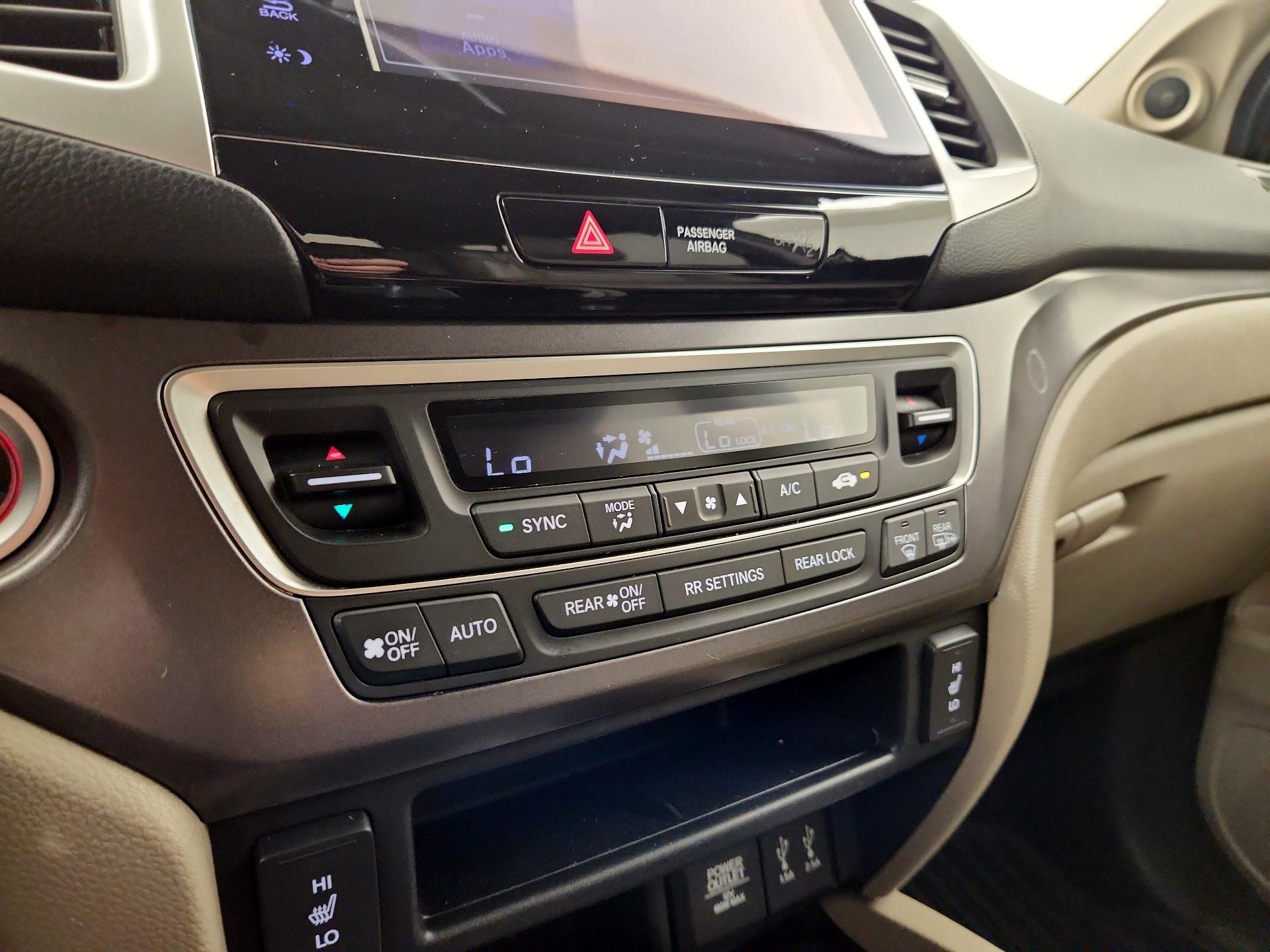 Thumbnail: 2016 Honda Pilot - 14