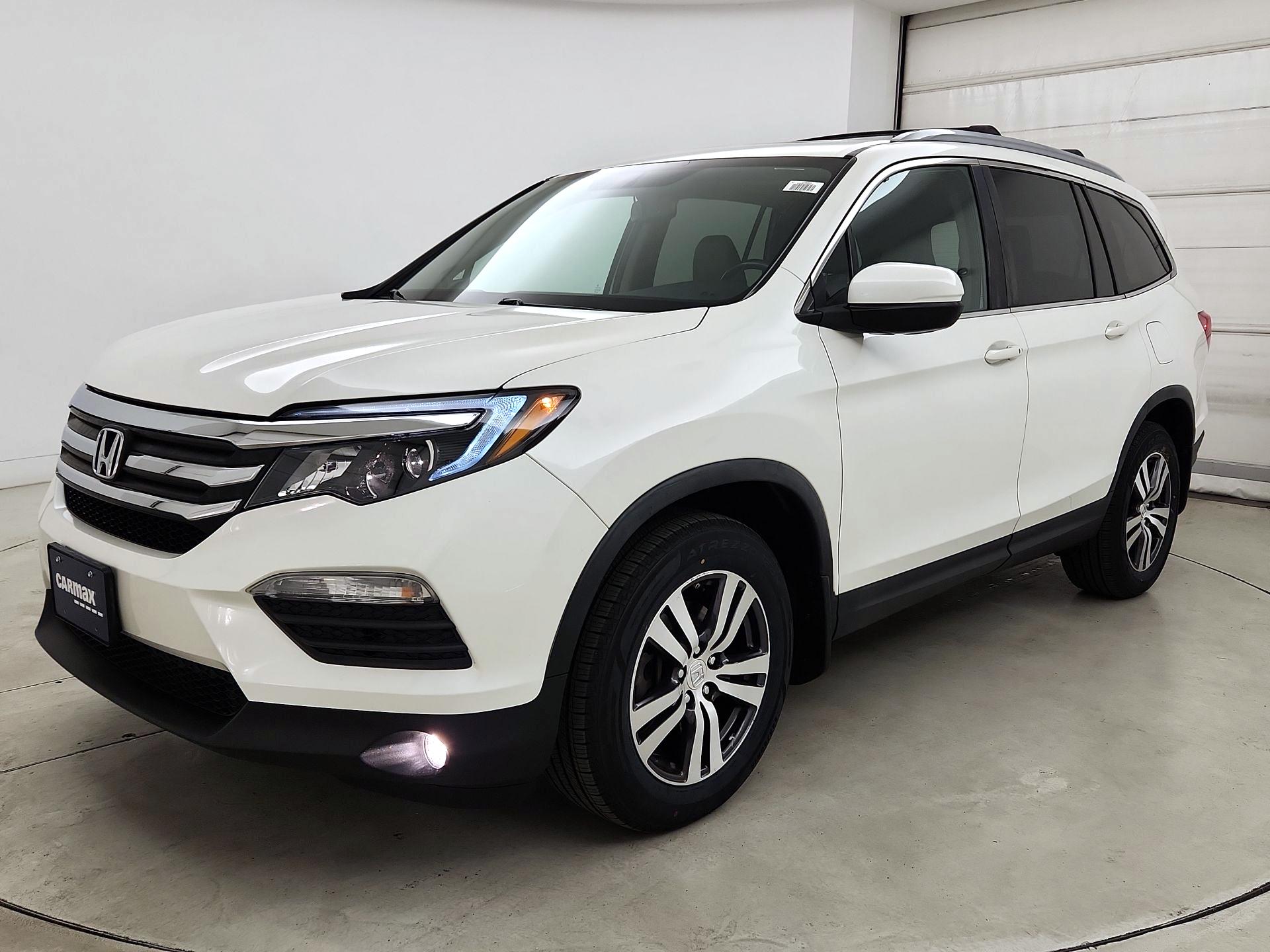 Thumbnail: 2016 Honda Pilot - 3