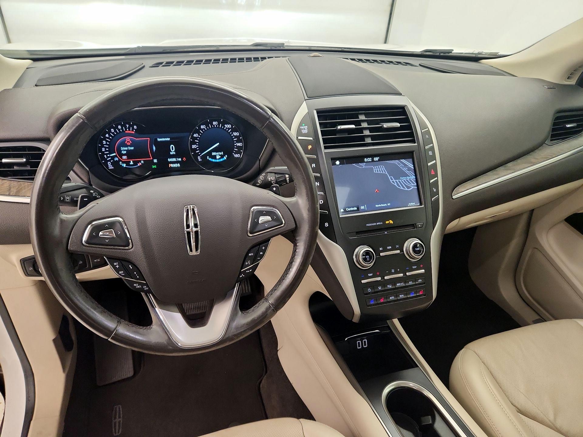 Thumbnail: 2017 Lincoln MKC - 9